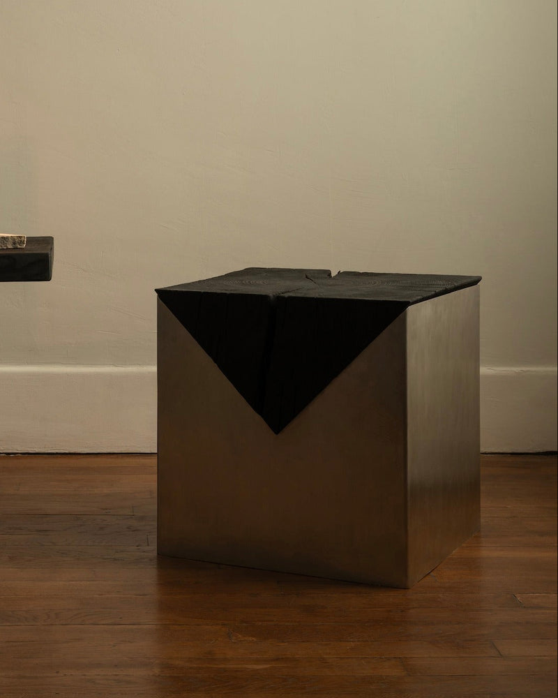 SIDE TABLE ( 07 ) — detail view