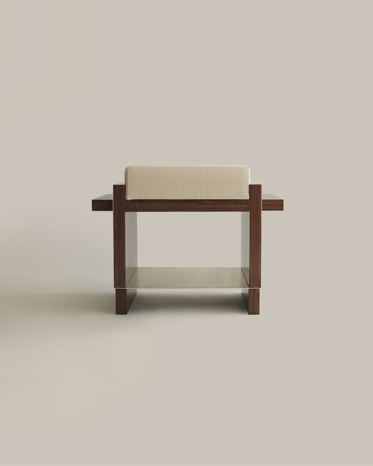 B1 [single stool] — lifestyle setting
