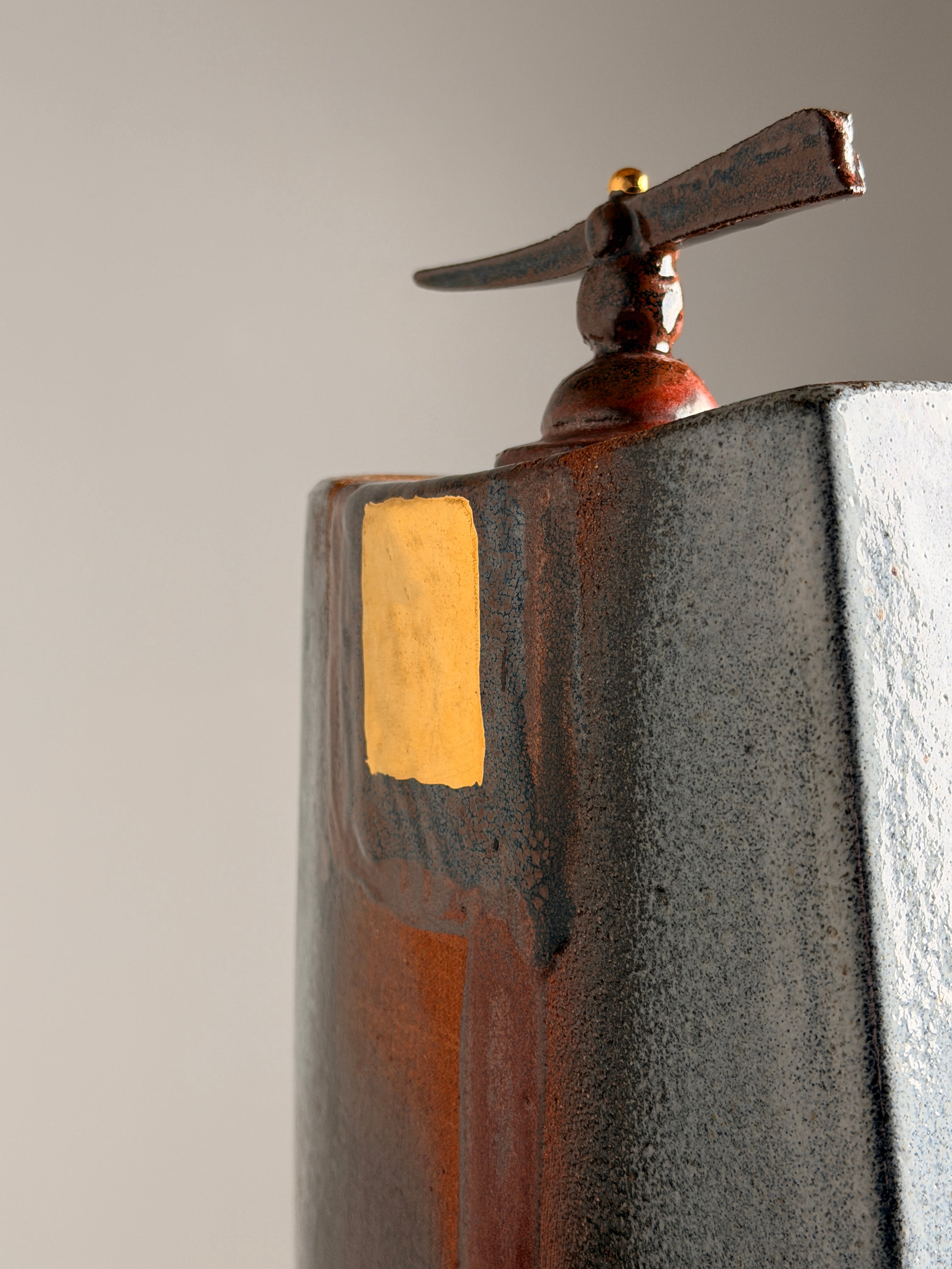 Monumental covered stoneware sculpture by Philippe le Bouteiller, France. — close-up