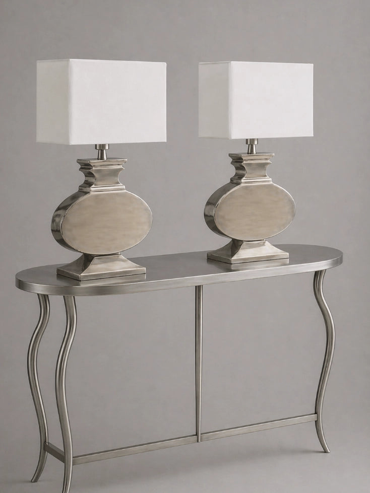 Vintage Table Lamp in Metal - 1990s Netherlands Heavy Cast Aluminum Collection — close-up