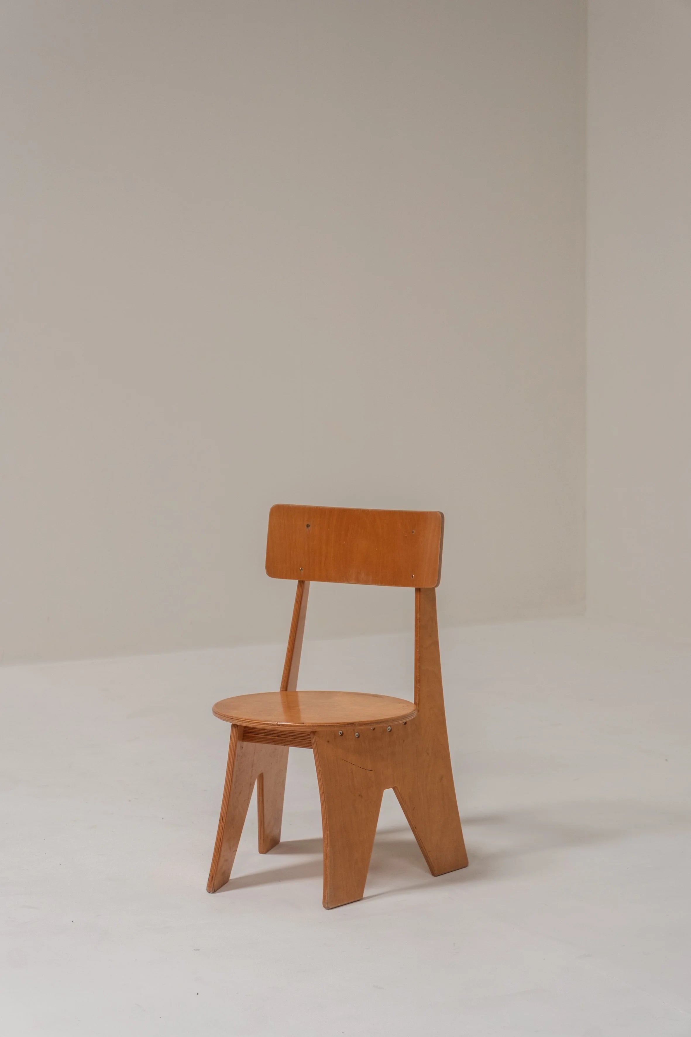 Sculptural Pair of Plywood Chairs, Germany, 1970s — side angle