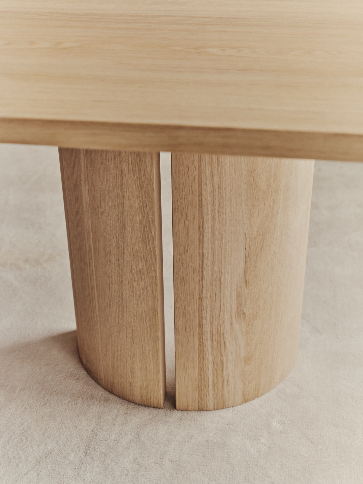 Aperta Rectangular Table - Single Base — close-up