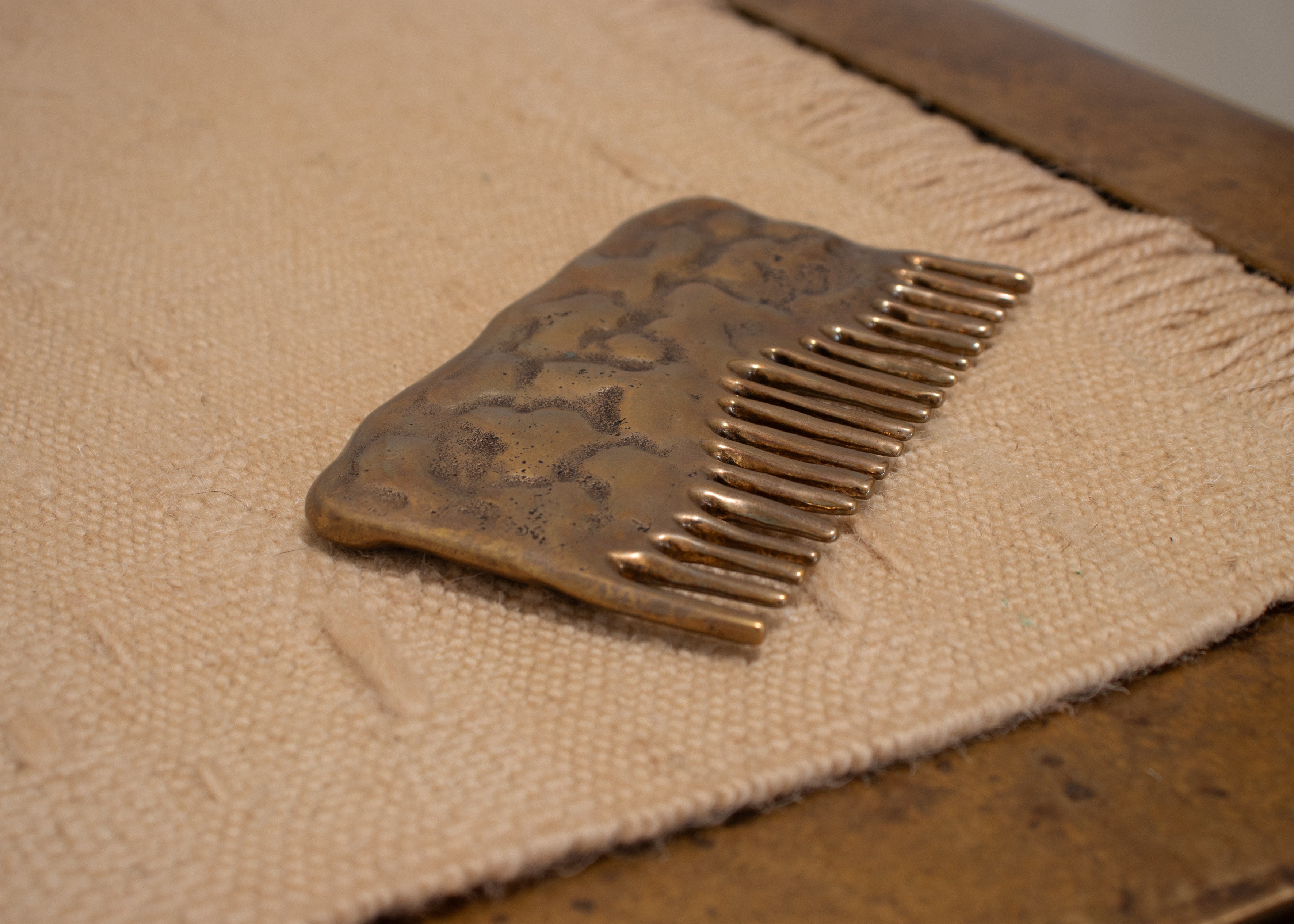 Curio No.2 Bench — close-up