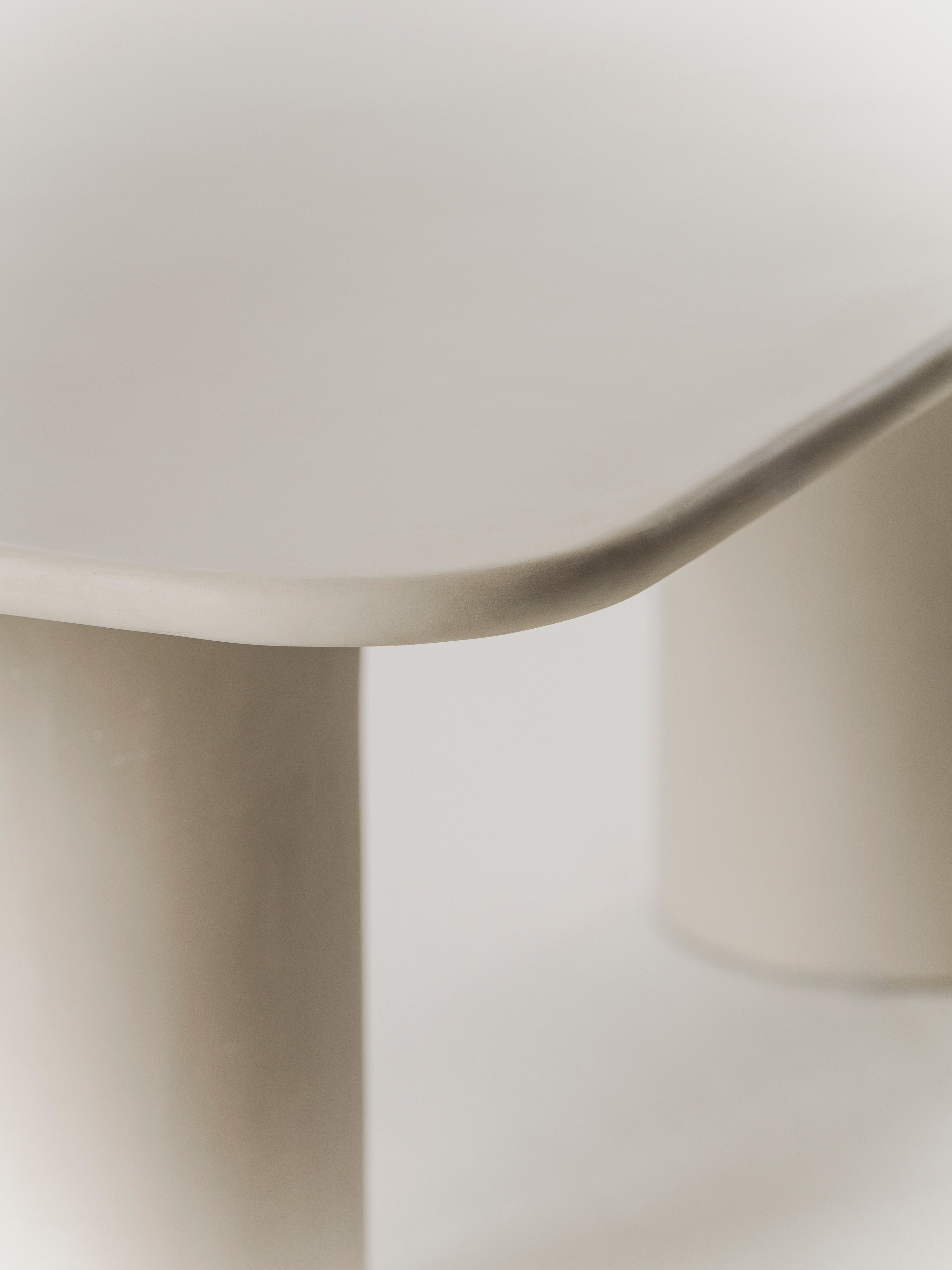 Julinha Dining Table — alternate view