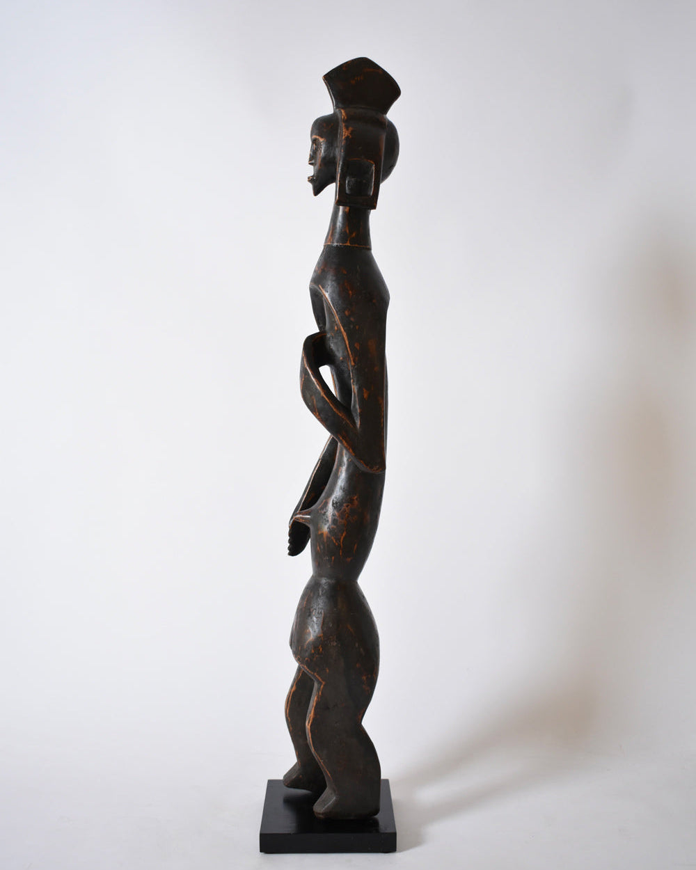 Sculpture en bois africaine anthropomorphe