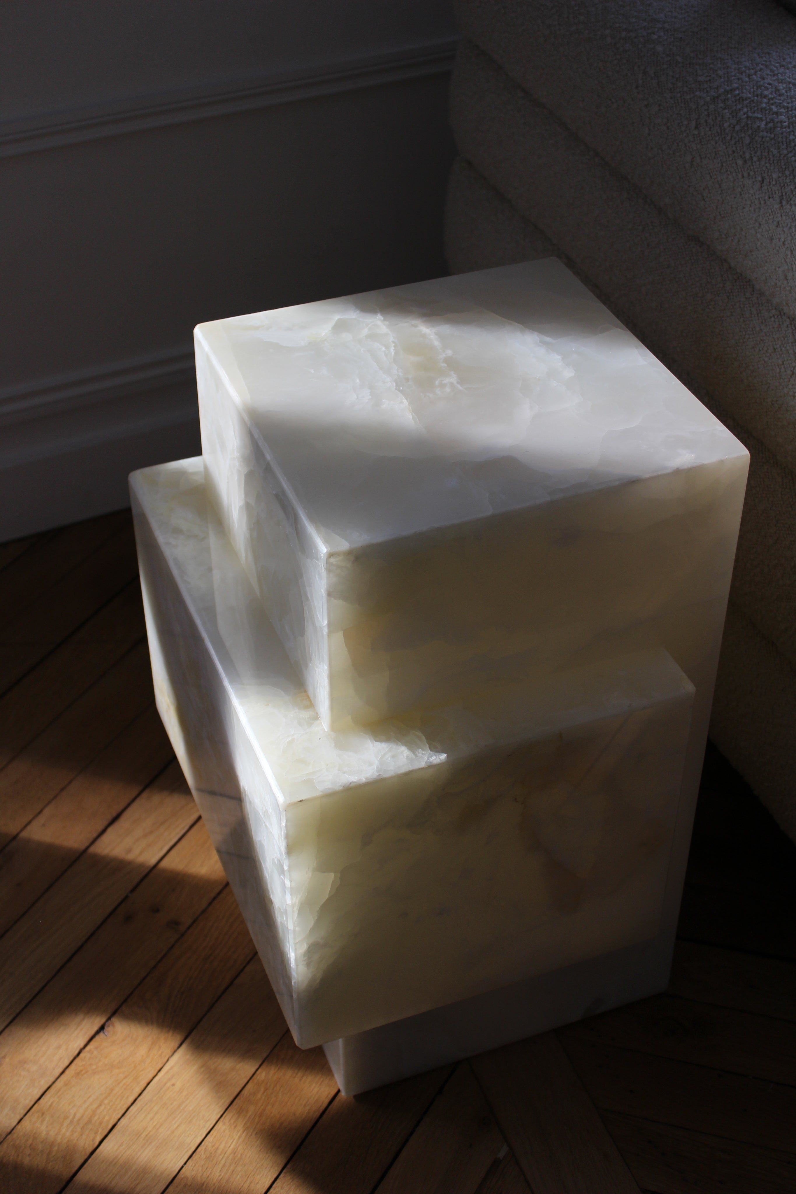 Ella White Onyx - Marble Coffee Table — detail view