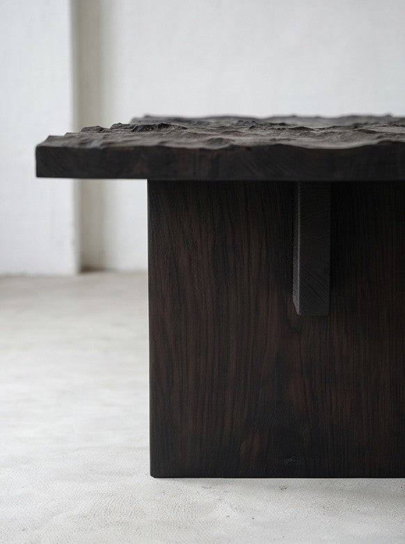 Bench "(sea) sampling" — close-up