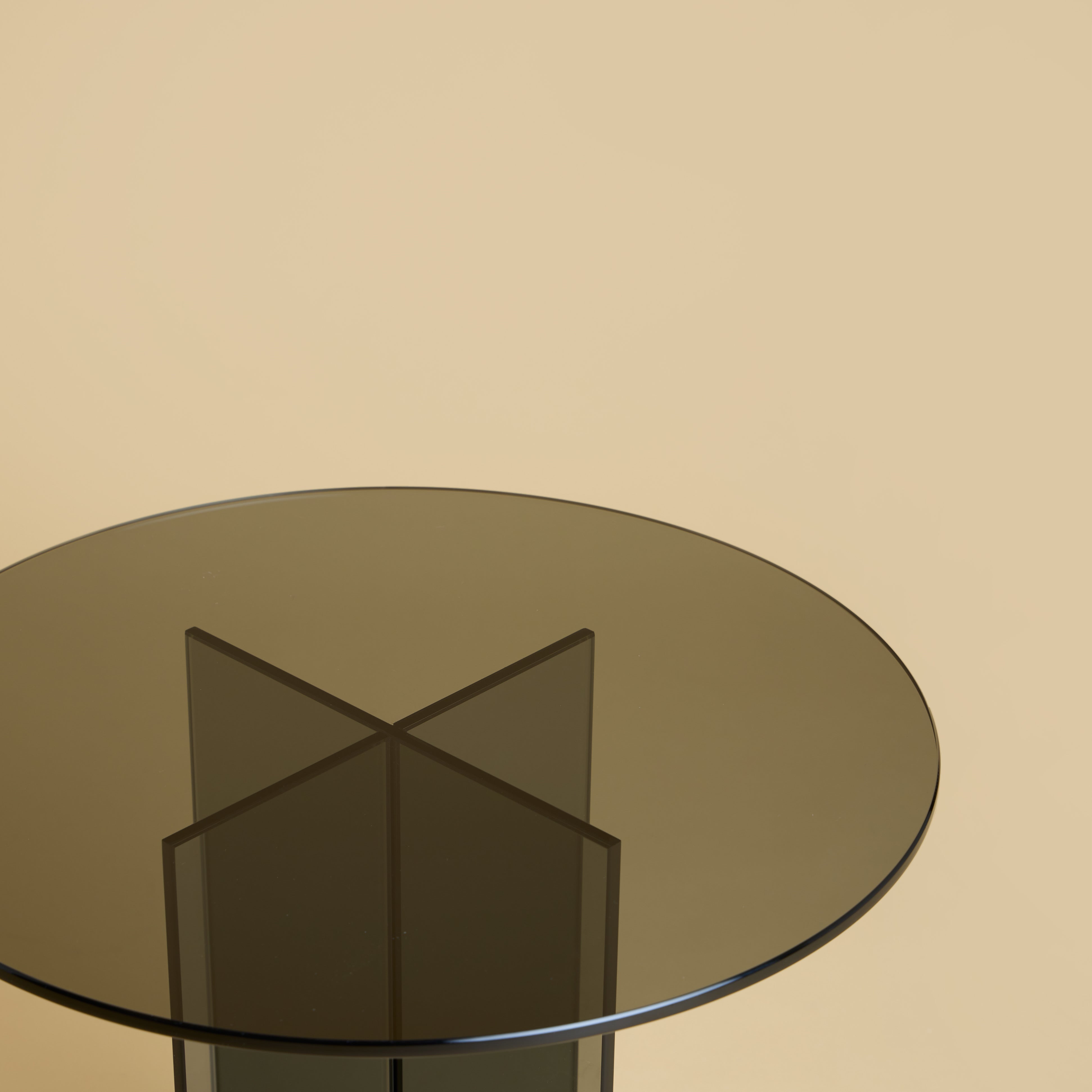 Round Glass Side Table - AMAMI Series — additional view