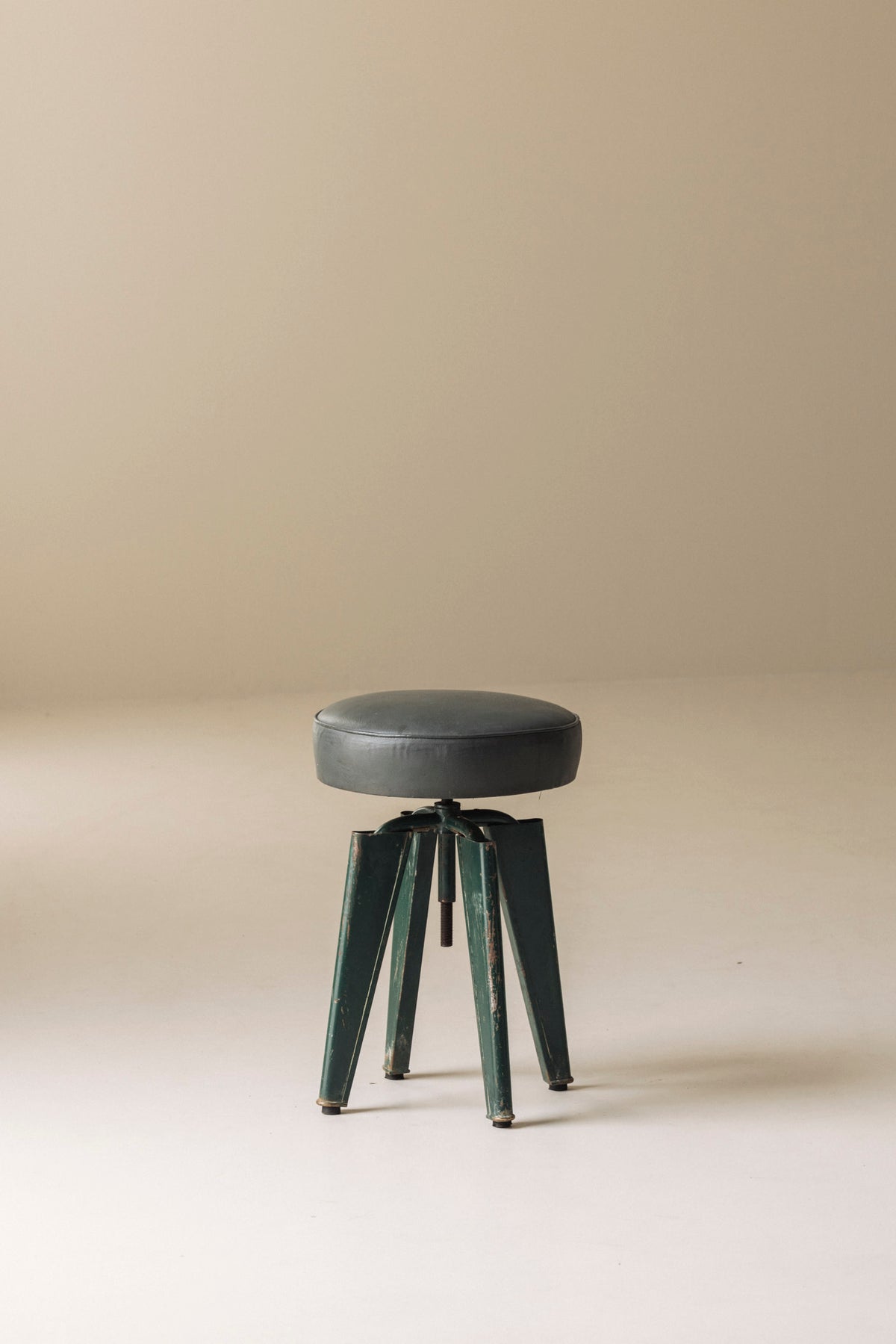 Highly collectible Clémenceau stool by Domin & Genevrière, Maison Dominique 1957 — in context