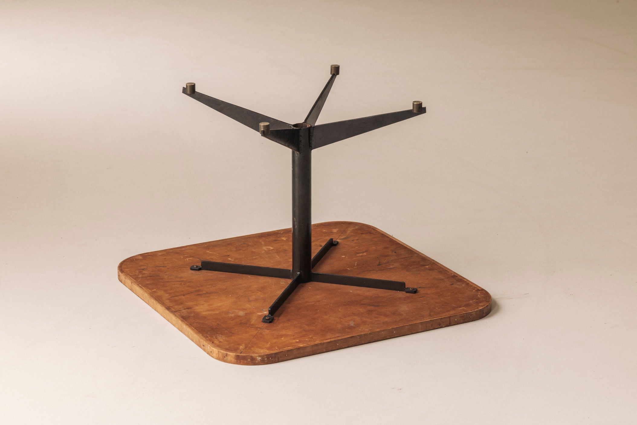 Elegant Square coffee table, Italy 1950s — view 10