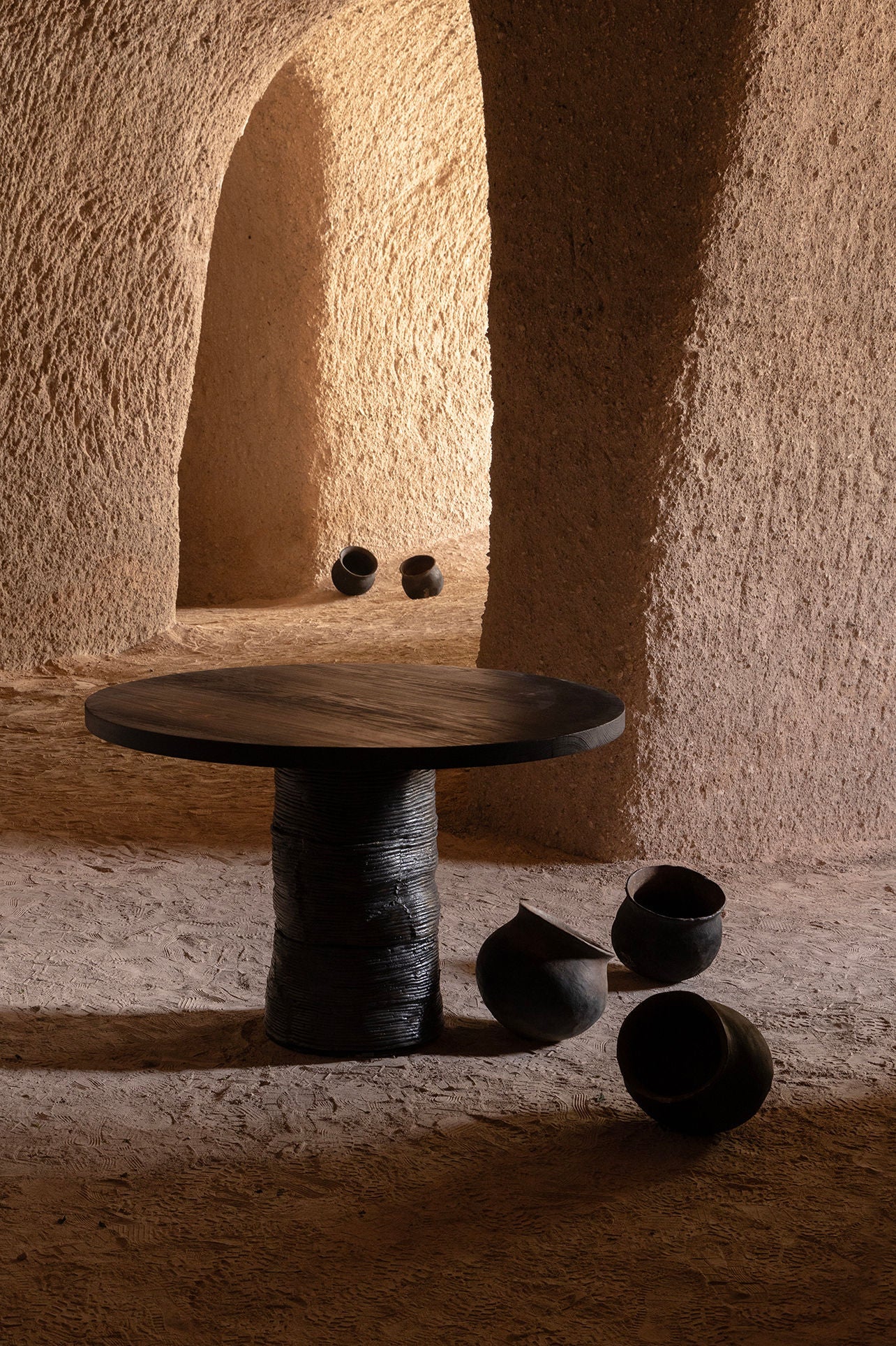 'Lazo' Table — in context