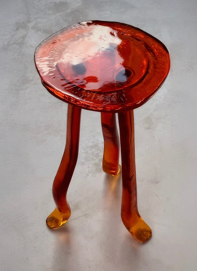 Lung 1.0 Ambar Side Table — close-up of amber glass top and legs