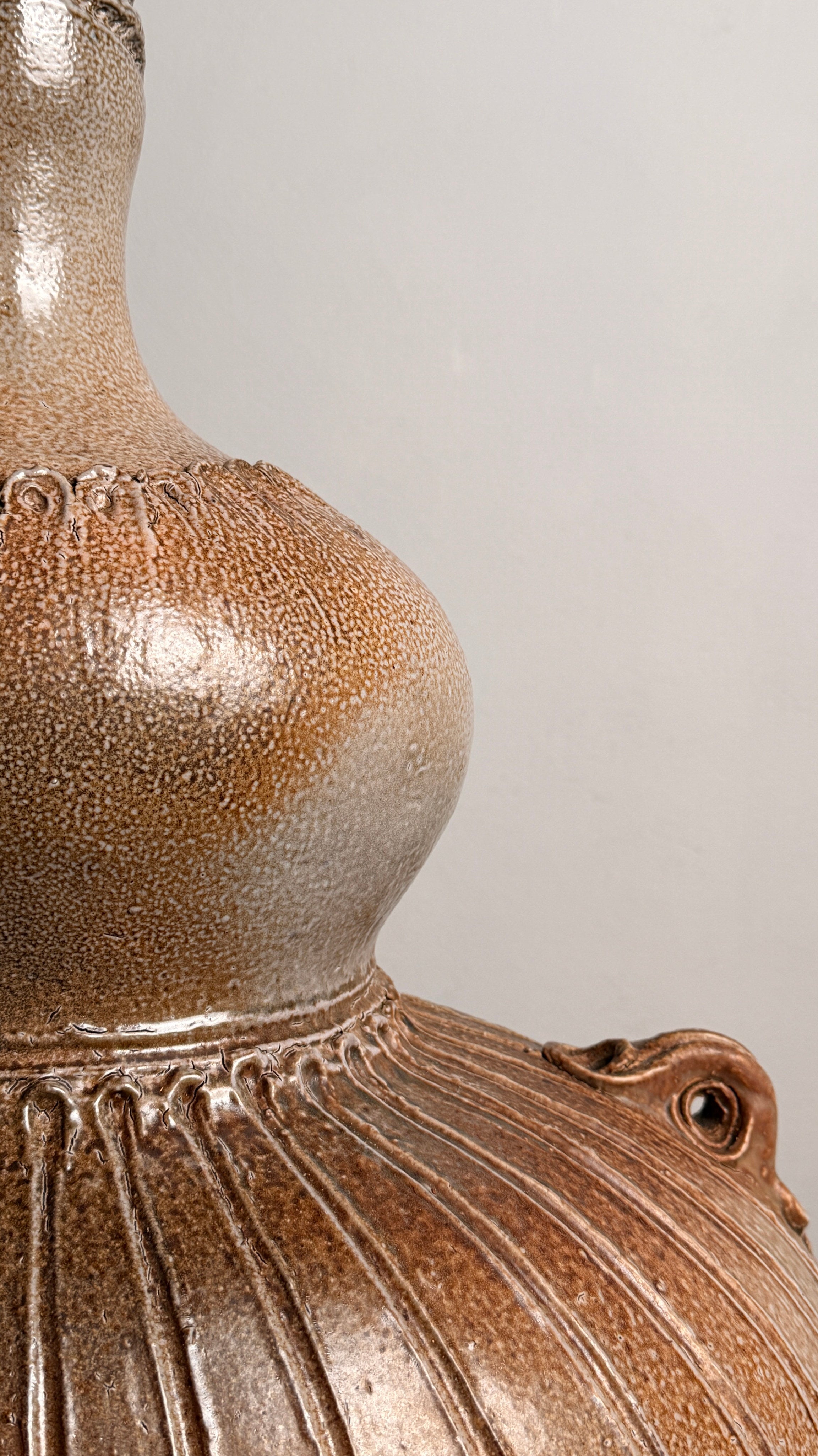 Vase Monumental avec Anses par Gustave Tiffoche