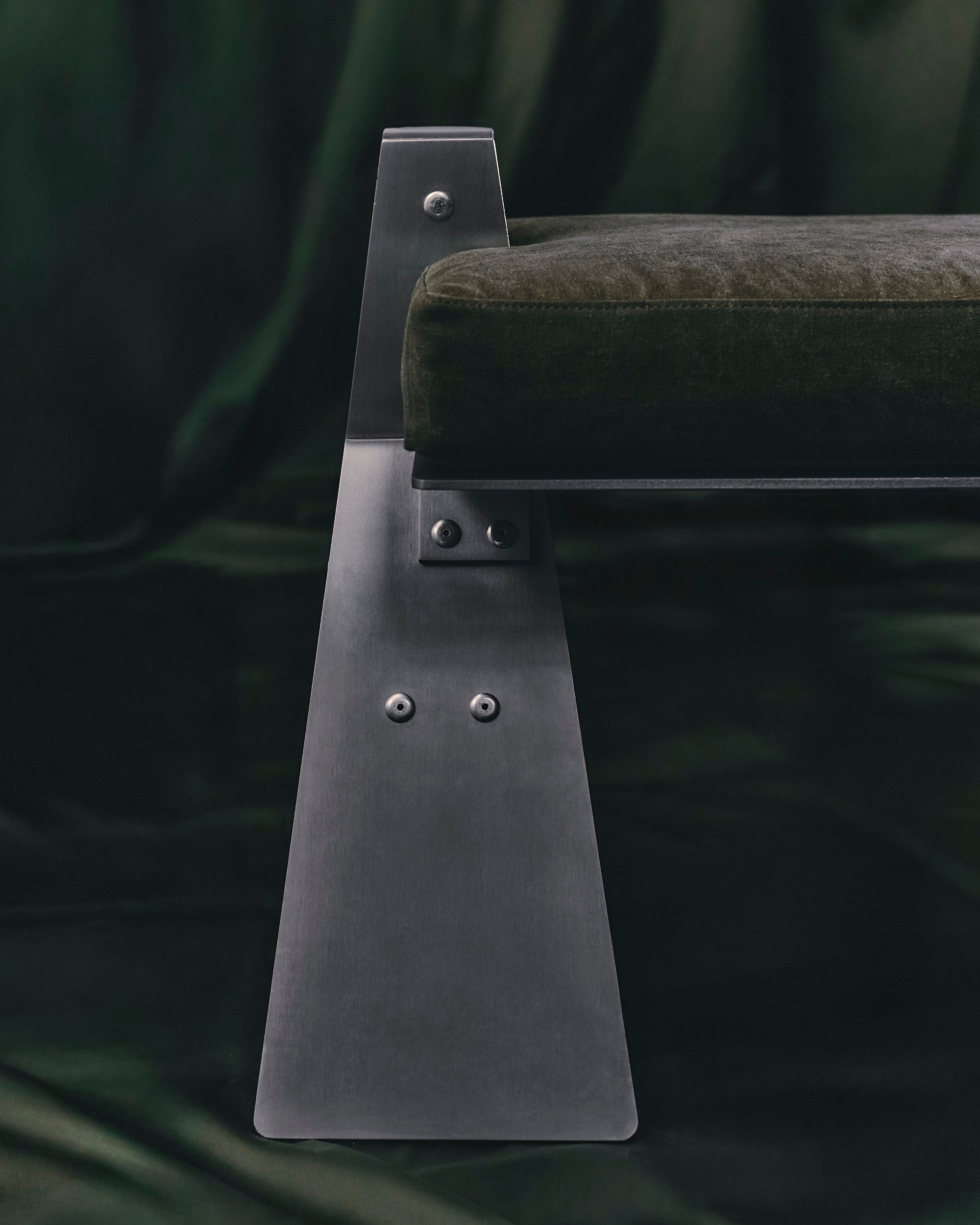 Banquette "CAMEL", military canvas.  — detail view