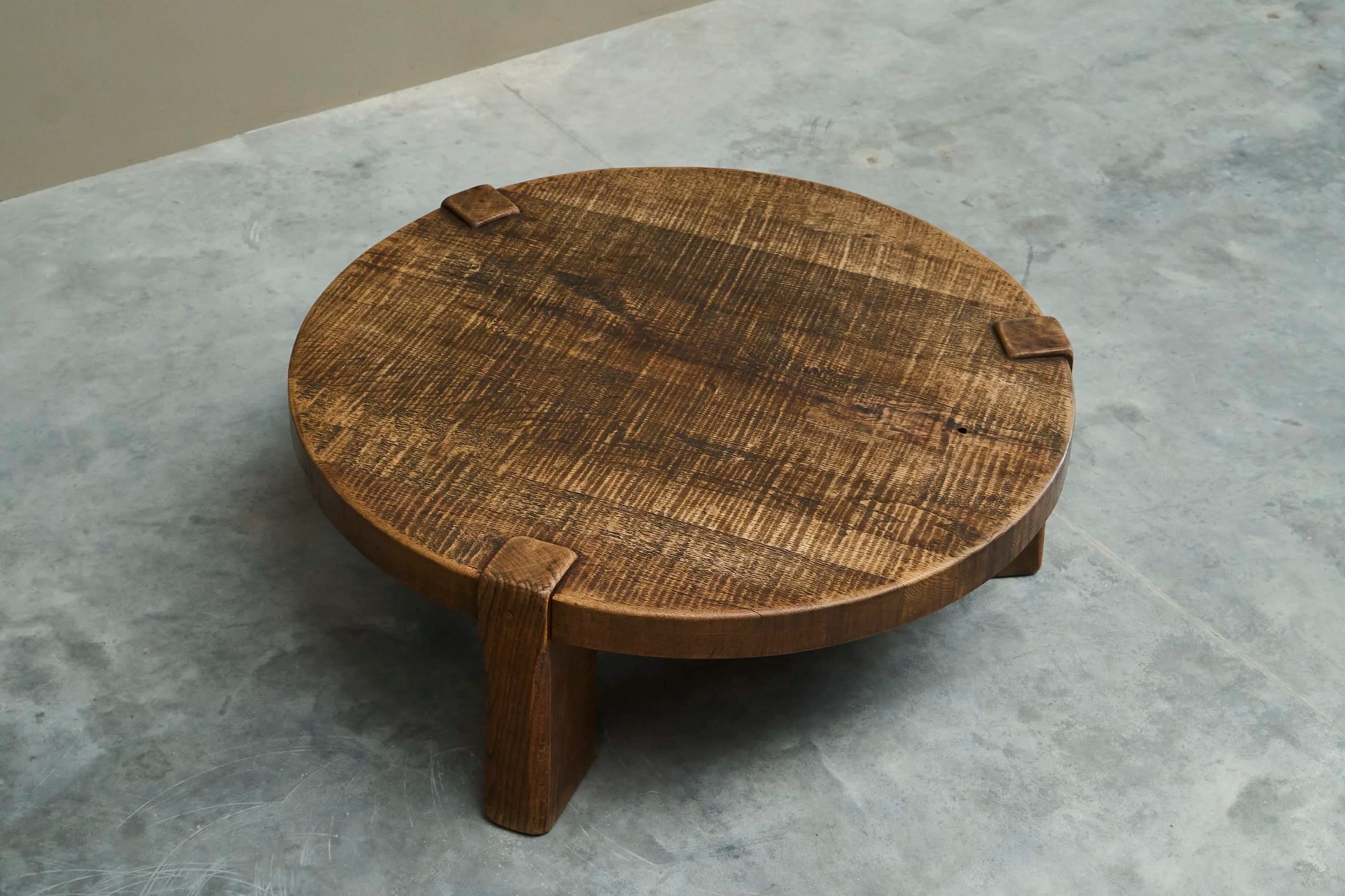 Large Round Wabi-Sabi Style Coffee Table in Solid Oak 1960s — side angle