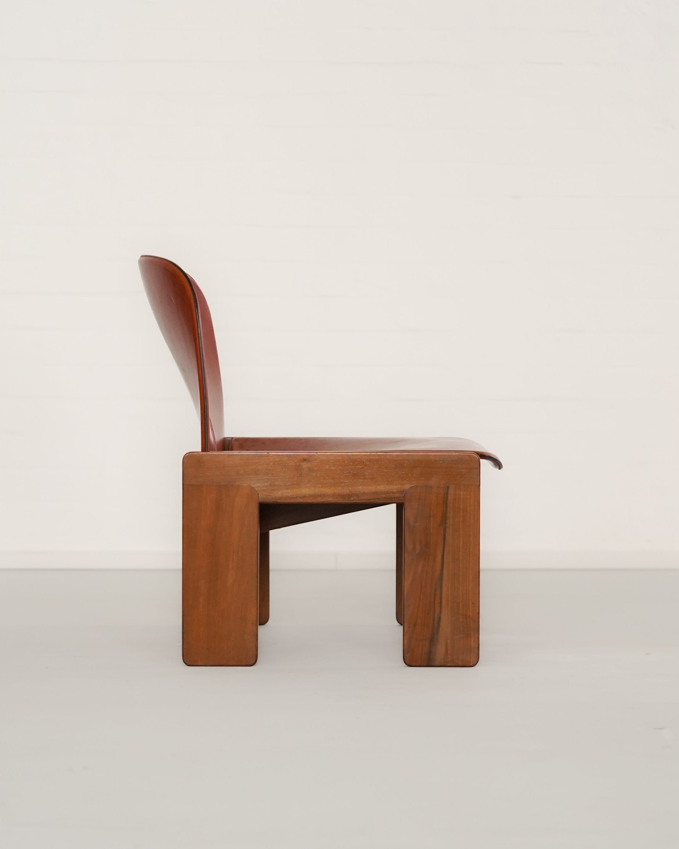 Lounge Chair 925 | The Oblist