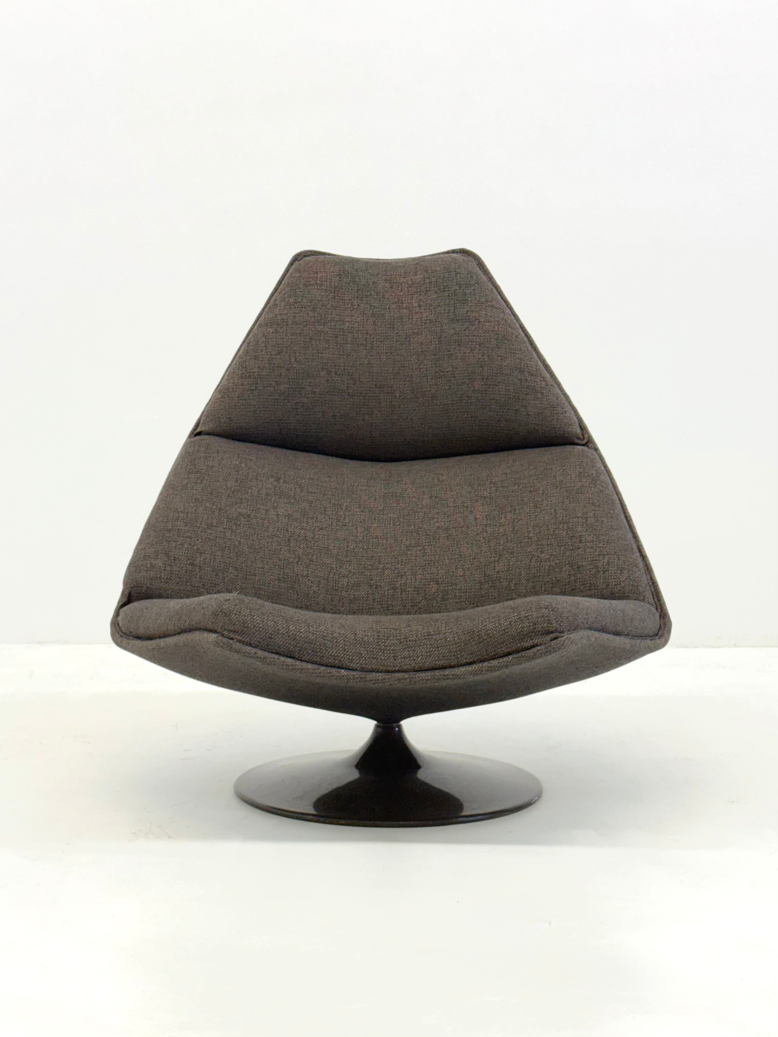 Artifort F510 armchair by Geoffrey Harcourt — alternate view