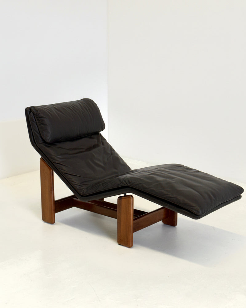 Periplo chaise longue Tarcisio Colzani for Mobil Girgi by Wintage | The Oblist