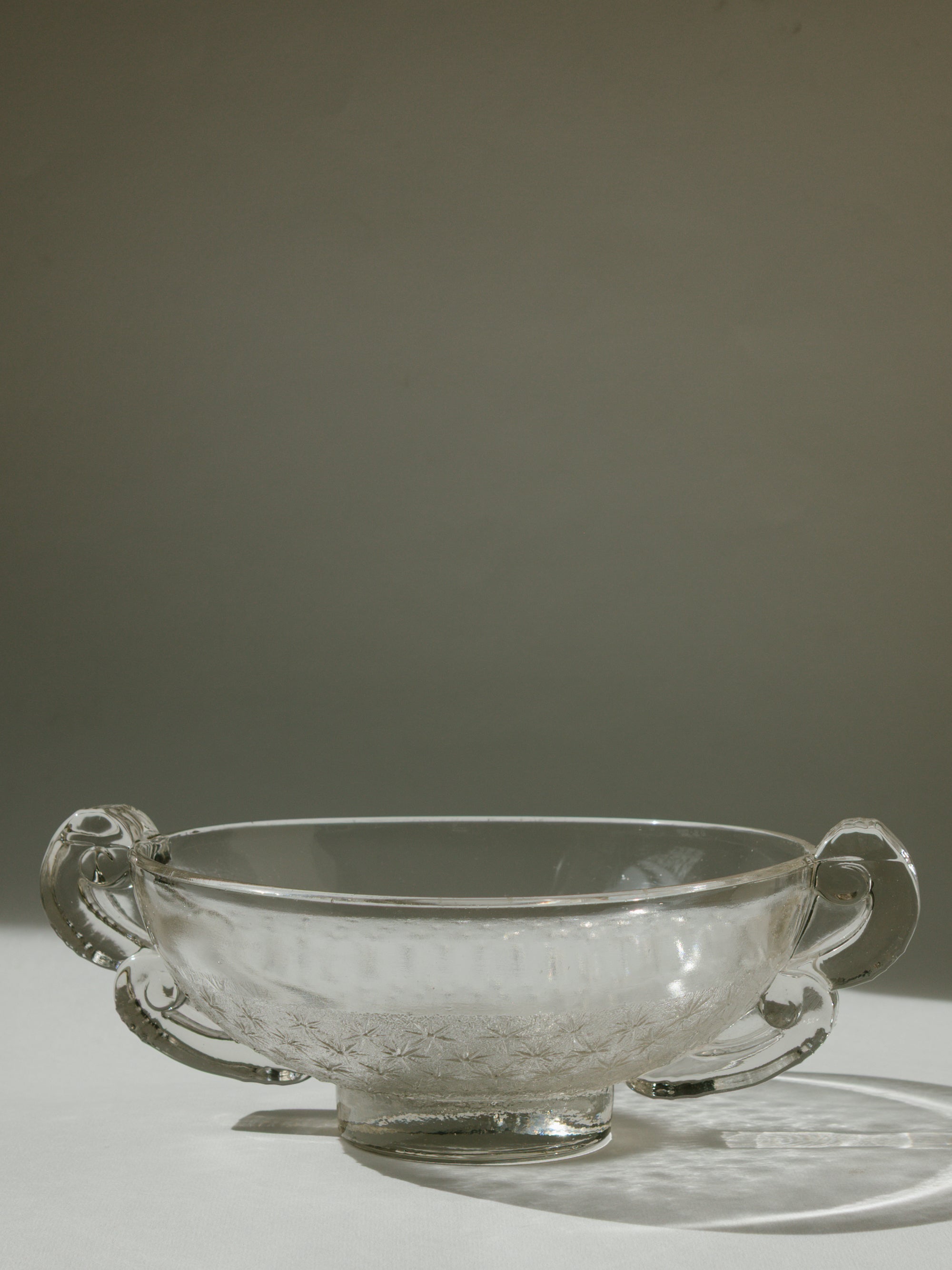 Art Deco Pierre d'Avesn for Daum Nancy Frosted Glass Starburst Bowl — alternate view