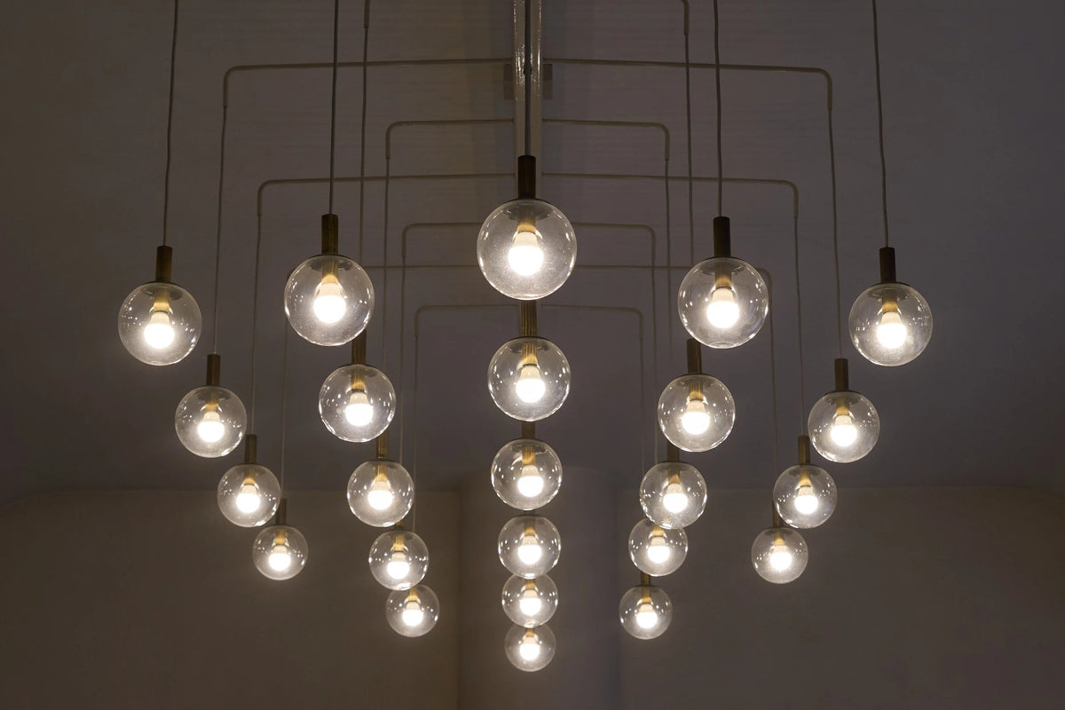 Monumental Mid-Century Chandelier in Glass, Metal and Patinated Brass 1960 — detail view