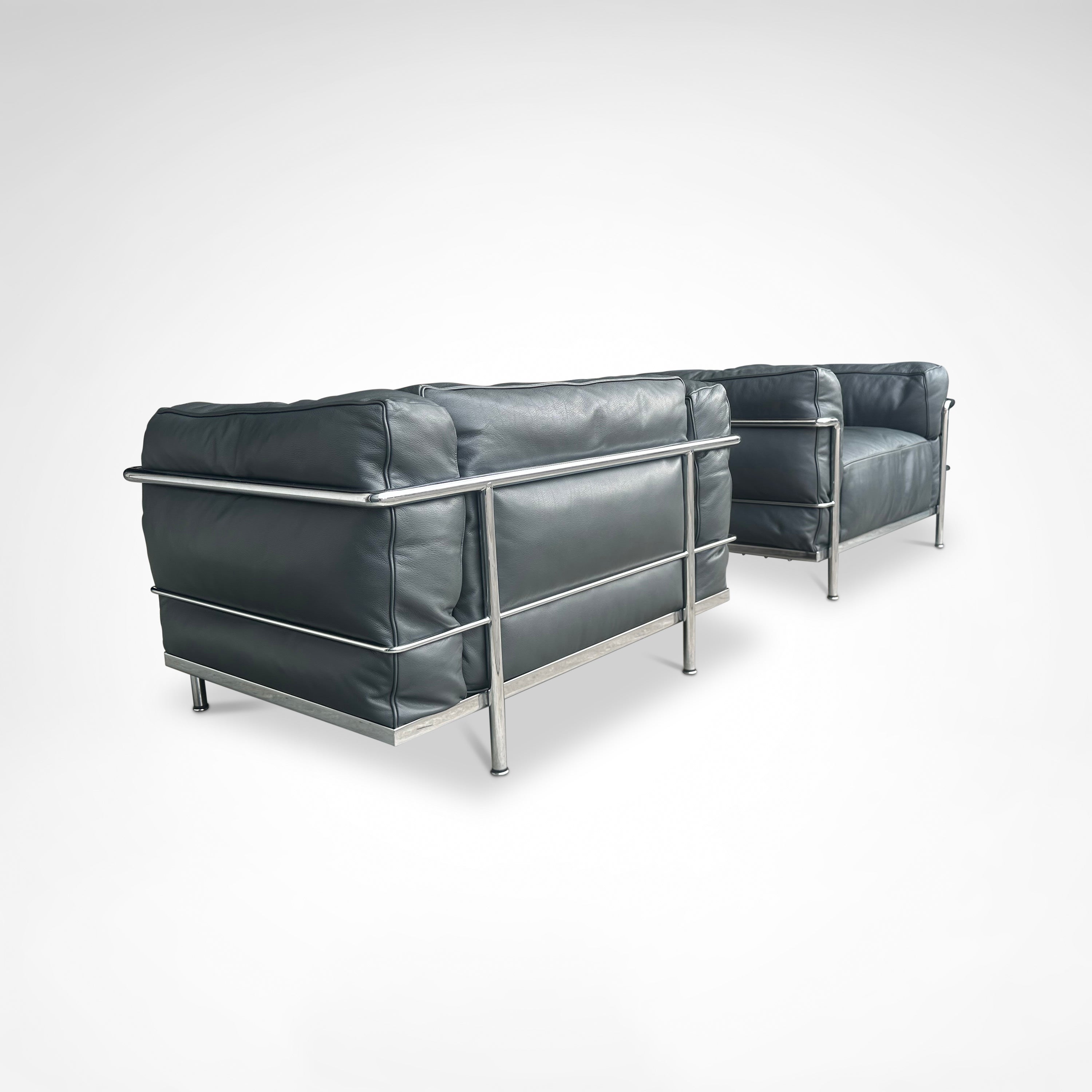 LC3 Down Cushions Y Extra Leather Armchairs by Le Corbusier, Perriand & Jeanneret for Cassina, 1990s, Set of 2 — additional view