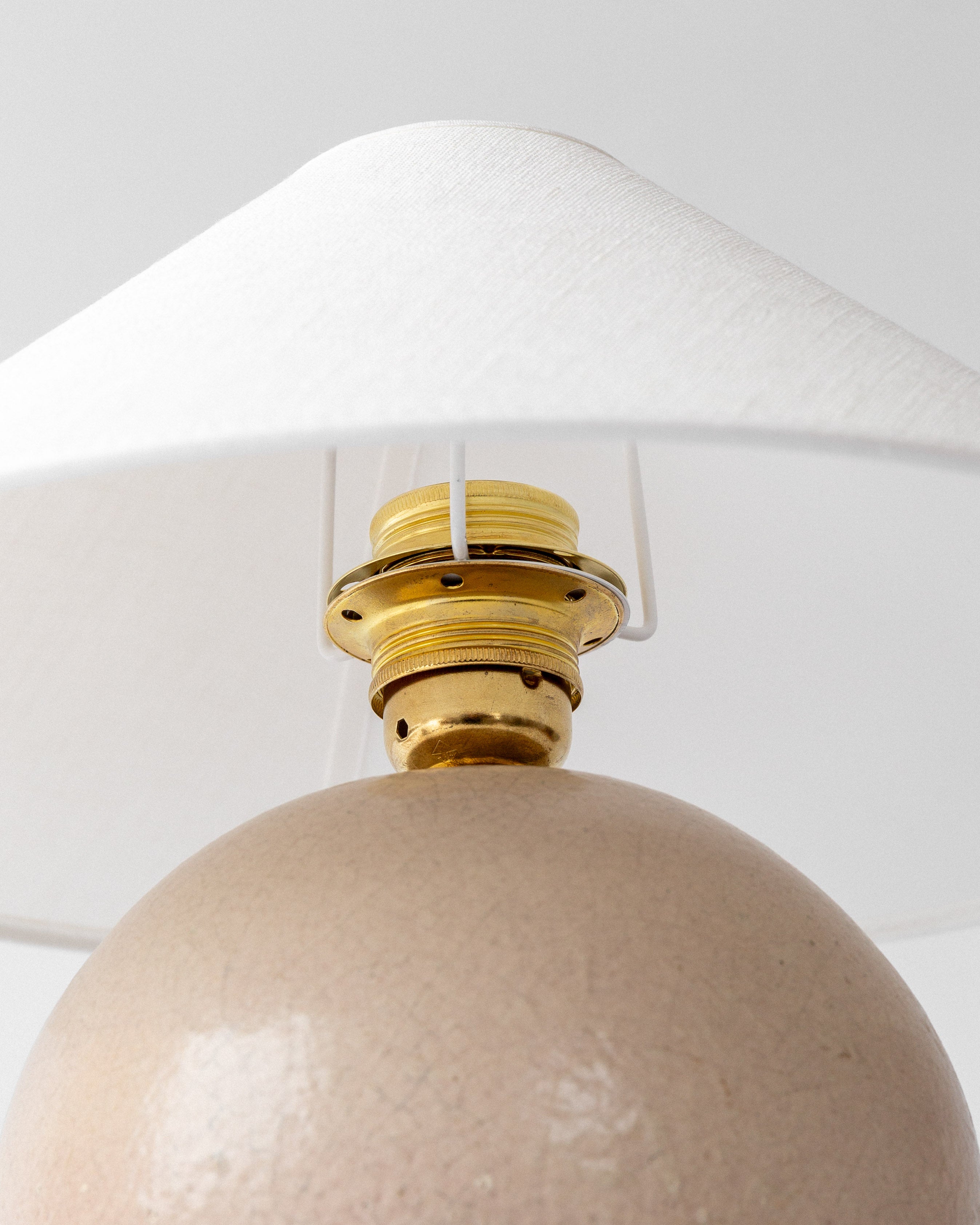Spherical Modernist Ceramic Table Lamp, 1940s, Sweden — close-up of ceramic base and brass socket