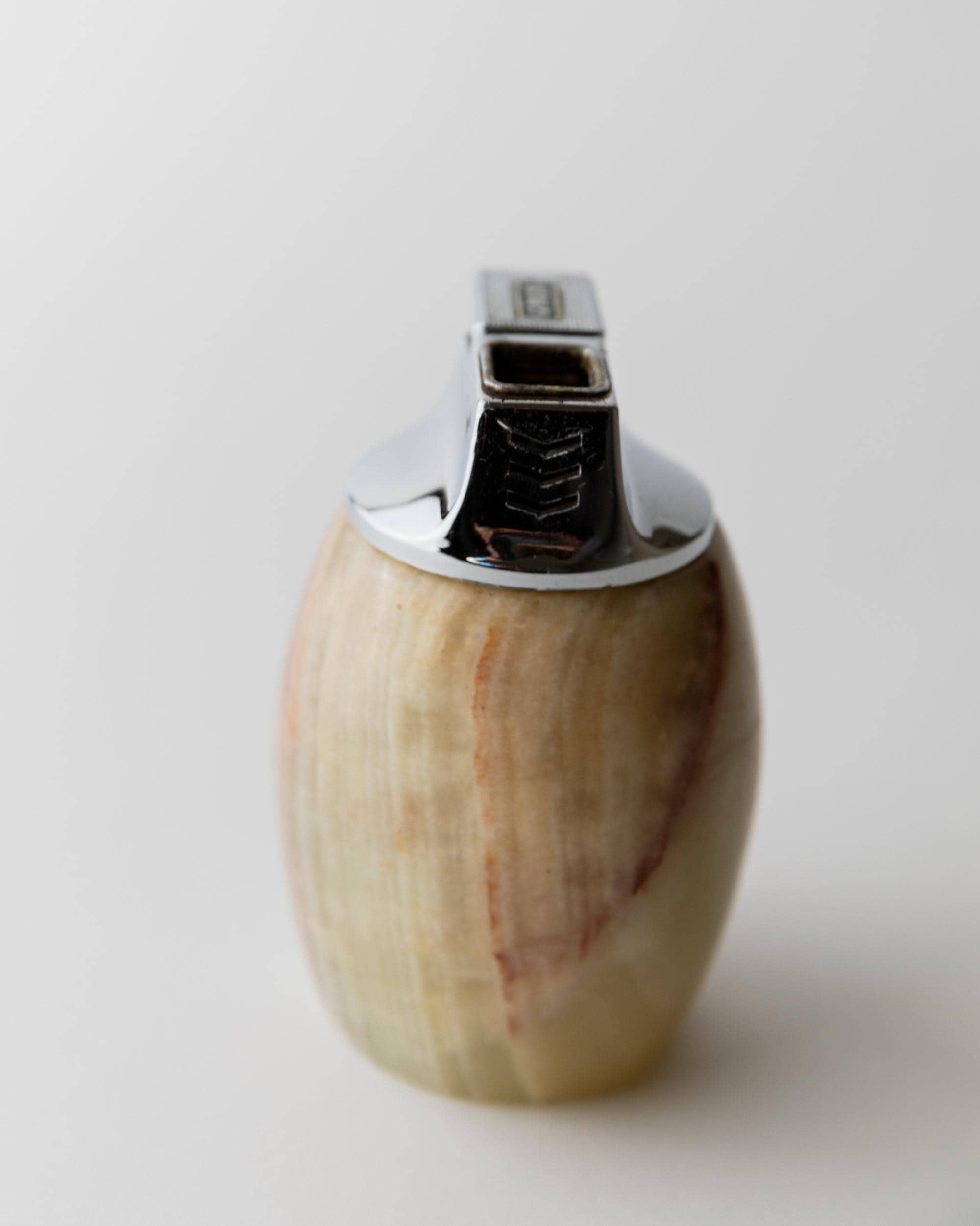 Vintage 1960s Alabaster Table Lighter, by Piezo Italy, Green Beige Stone Design, Elegant Mid Century Bar Accessory, Desk Object, Gift Idea — view 10