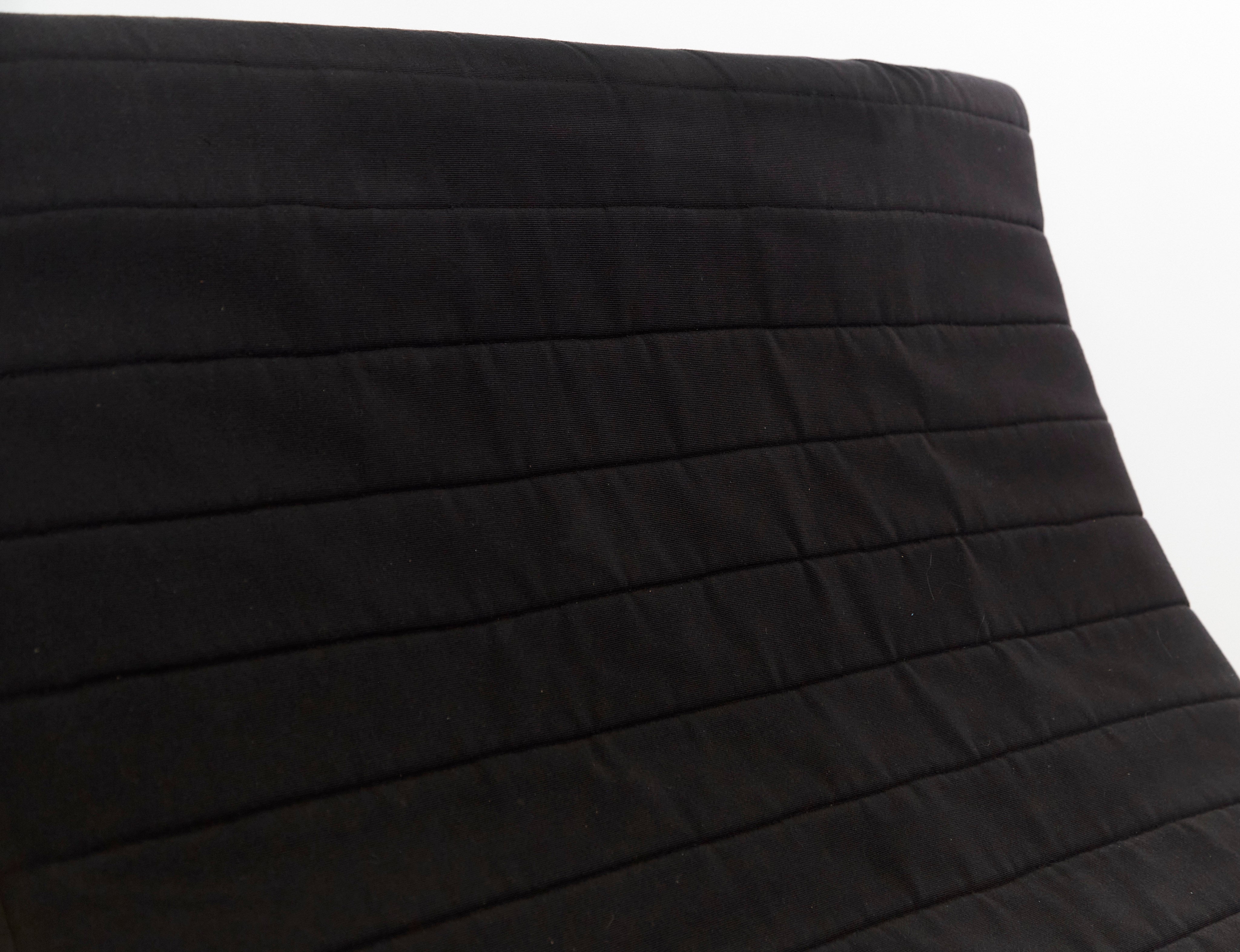 Tandem Relaxer 2for2 Rocking Chair by Verner Panton for Rosenthal — close-up of black upholstered fabric texture