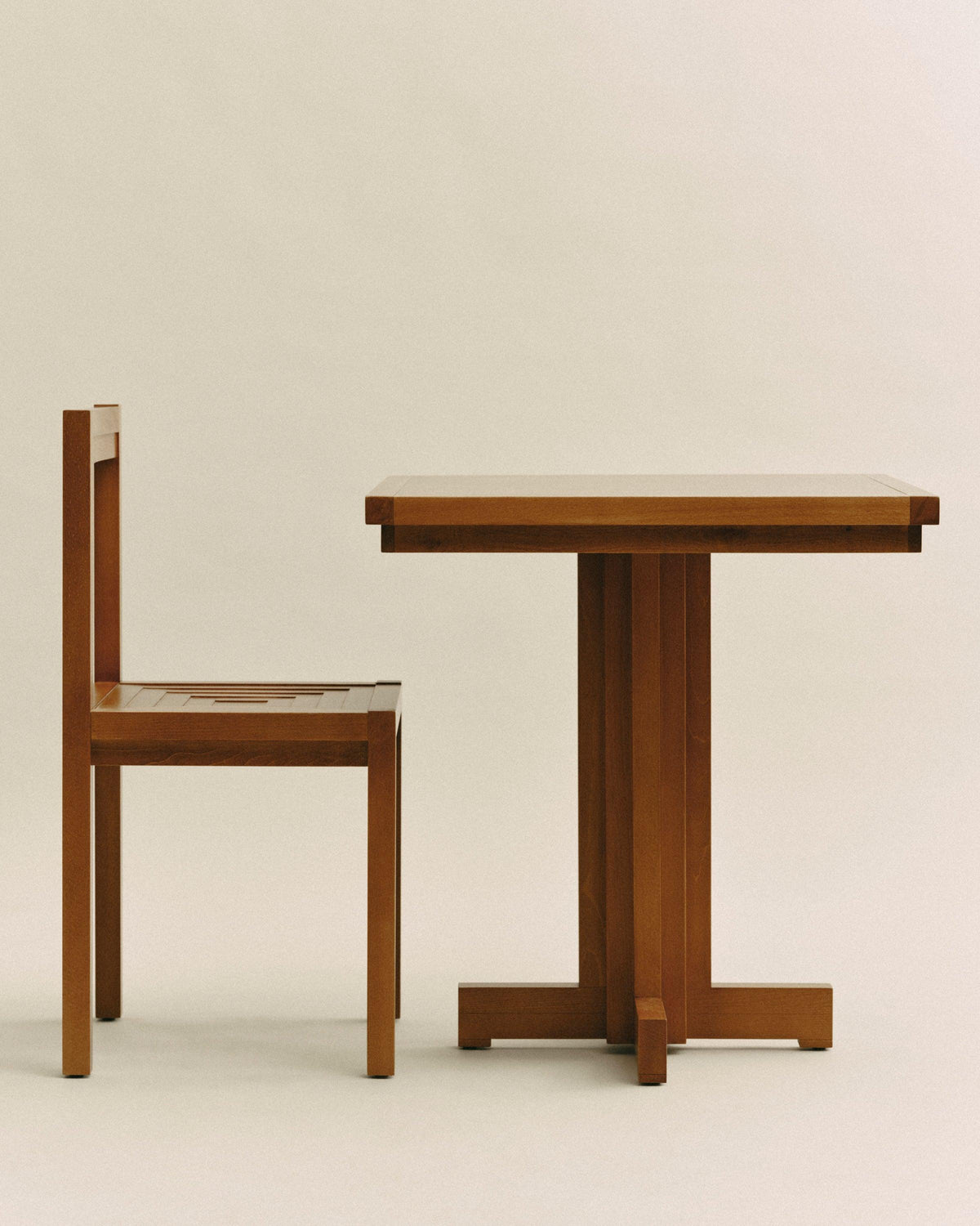 FRANKIE TABLE — view 12