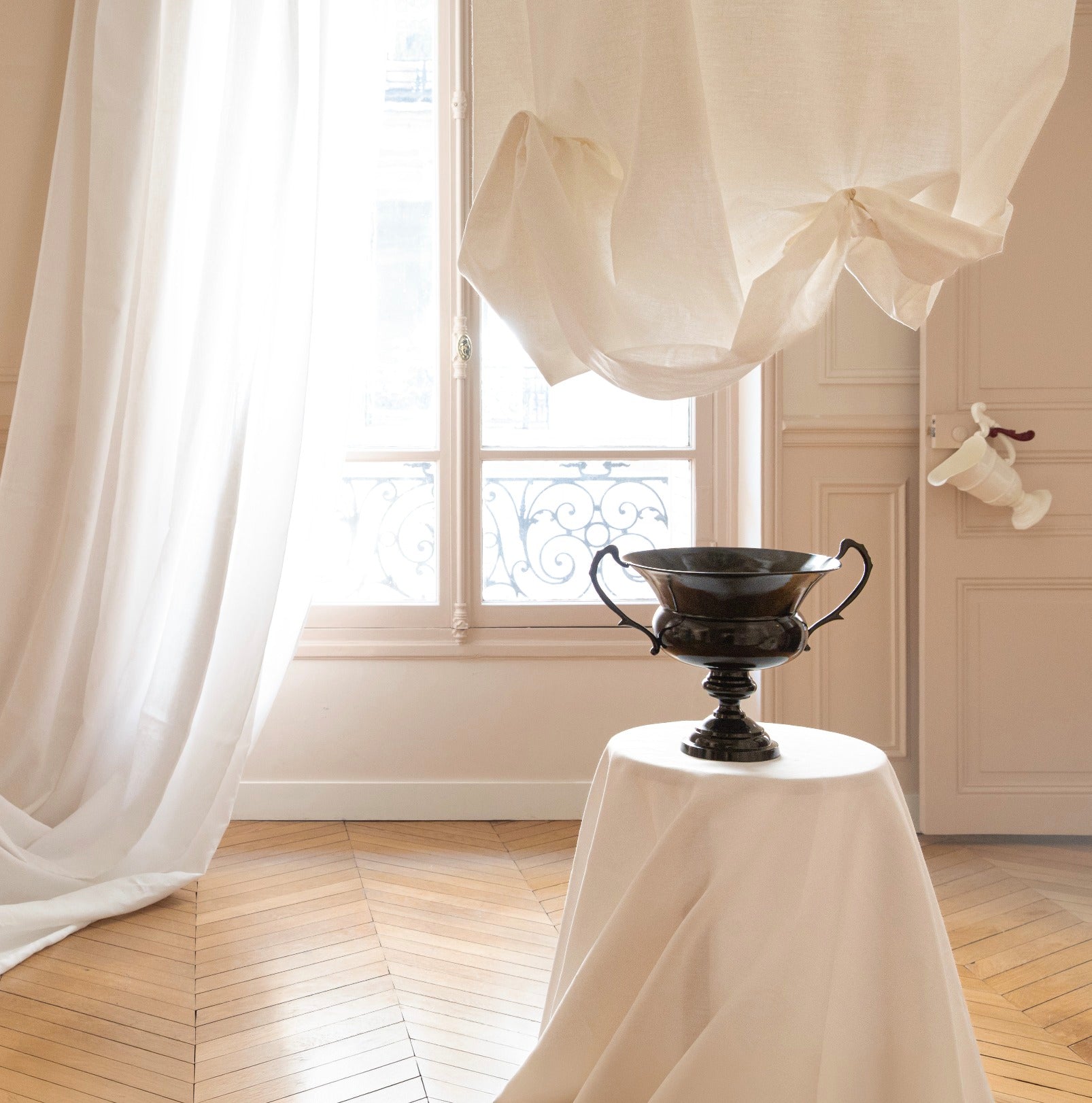 TALL LACQUERED HANDLE CUP — lifestyle setting