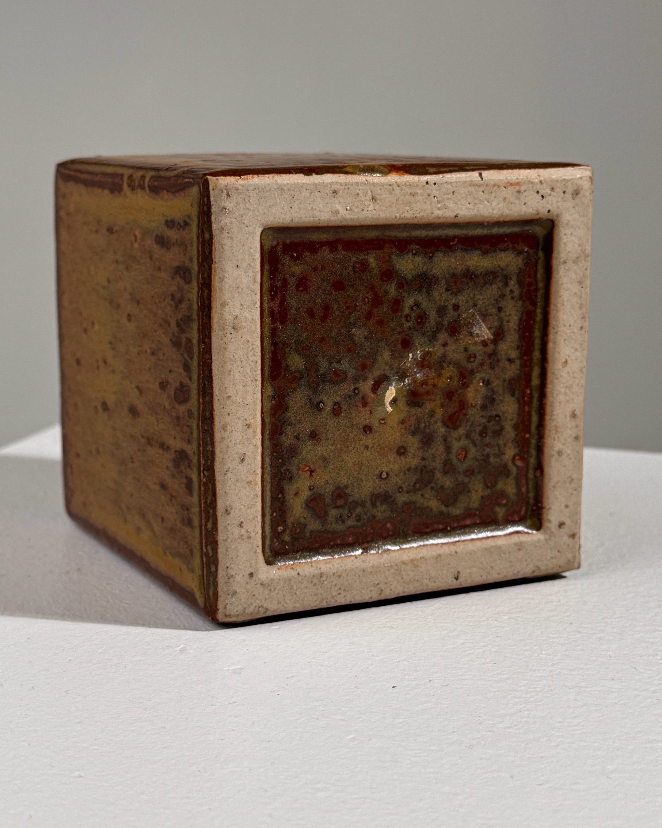 Square-shaped Ceramic Soliflore Vase