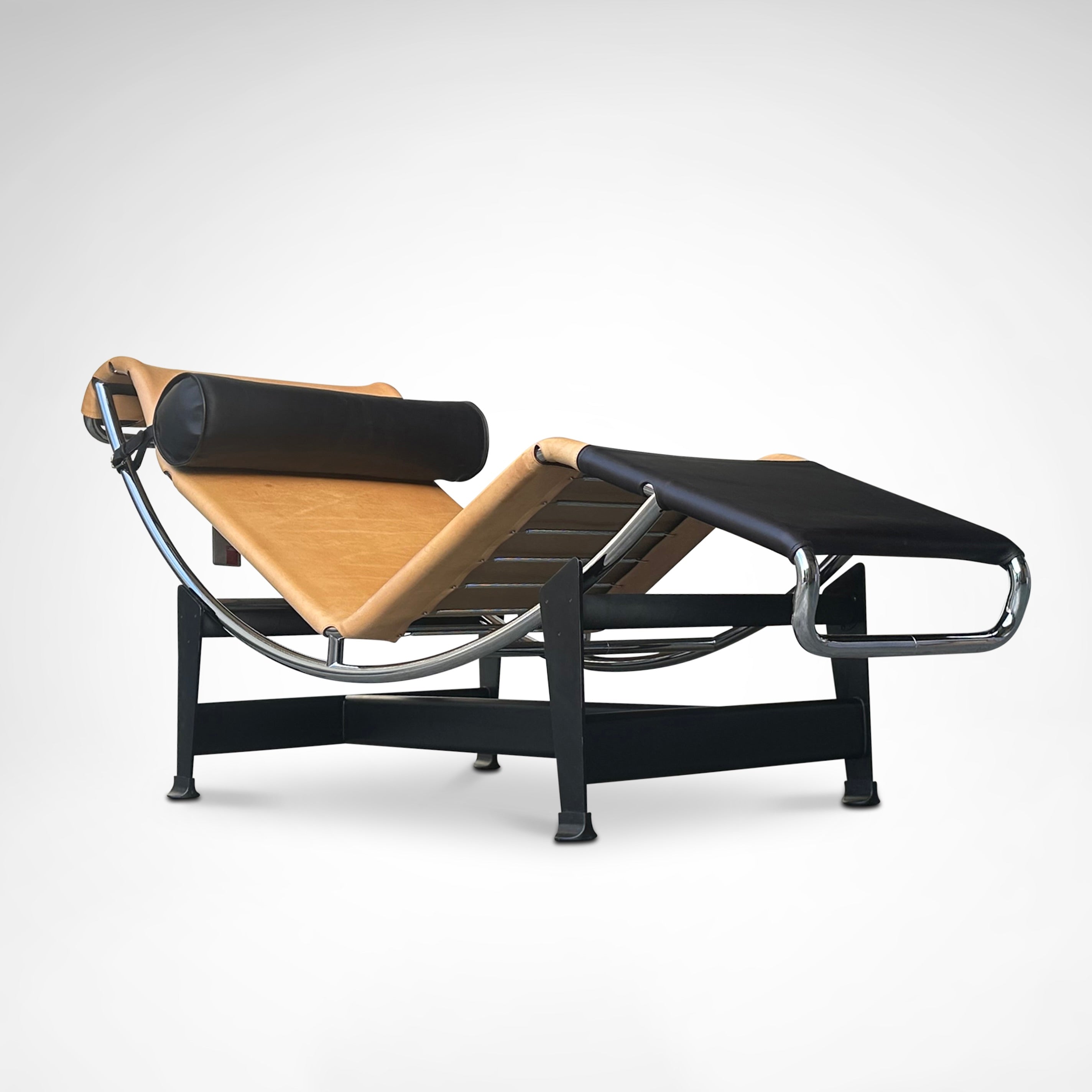  LC4 edition Louis Vuitton by Le Corbusier et al. for Cassina 2013 — side angle