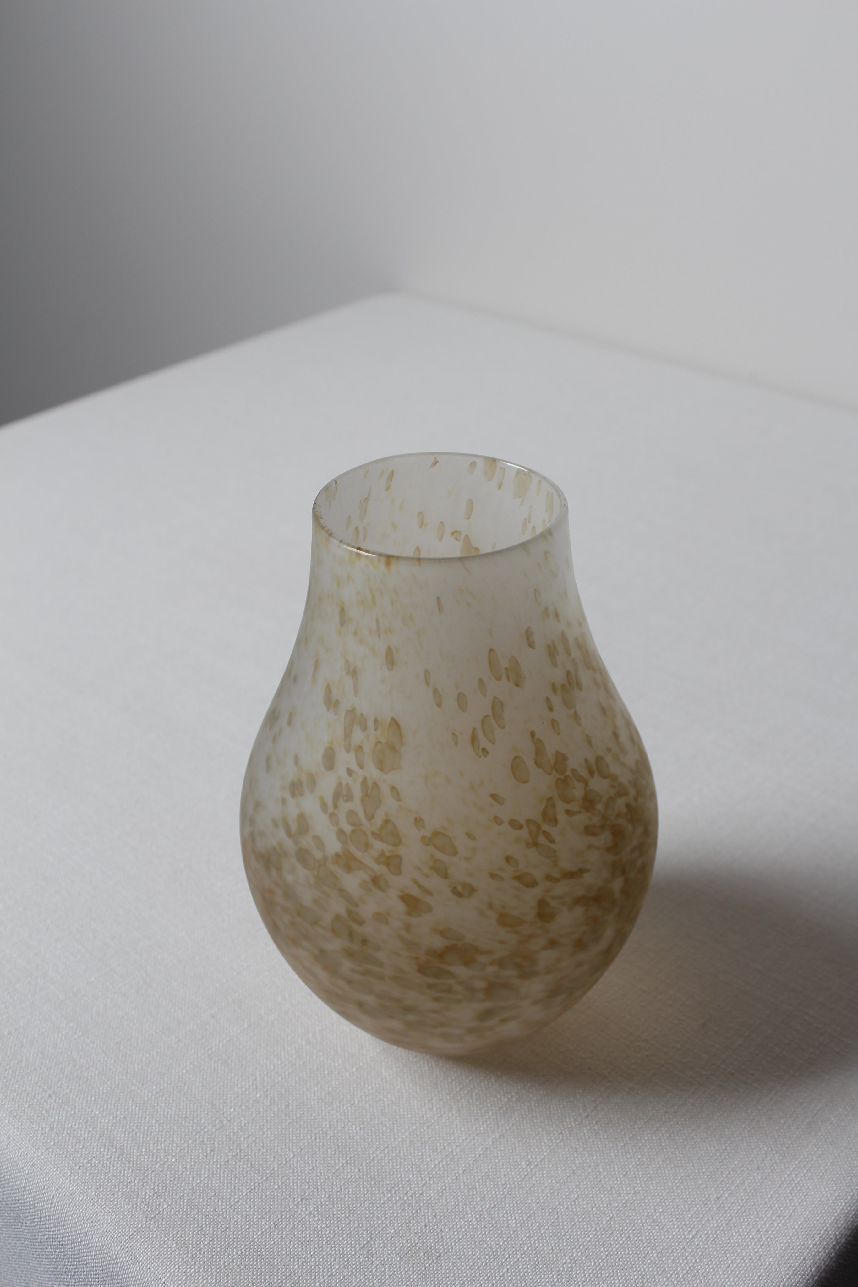 Large Speckled Vase in Caramel — detail view