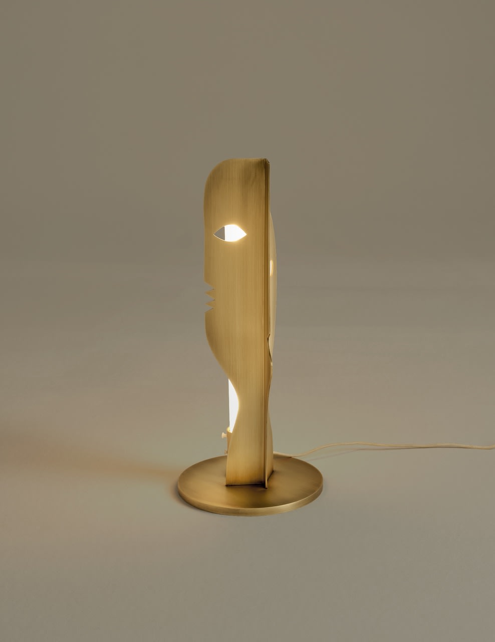 Deramo Lamp