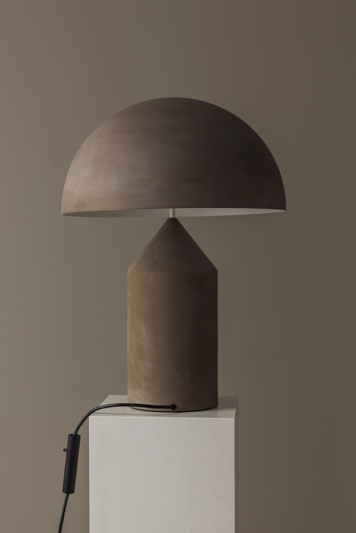 Rare first edition Atollo table lamp by Vico Magistretti for Oluce, Italy 1977 — view 9