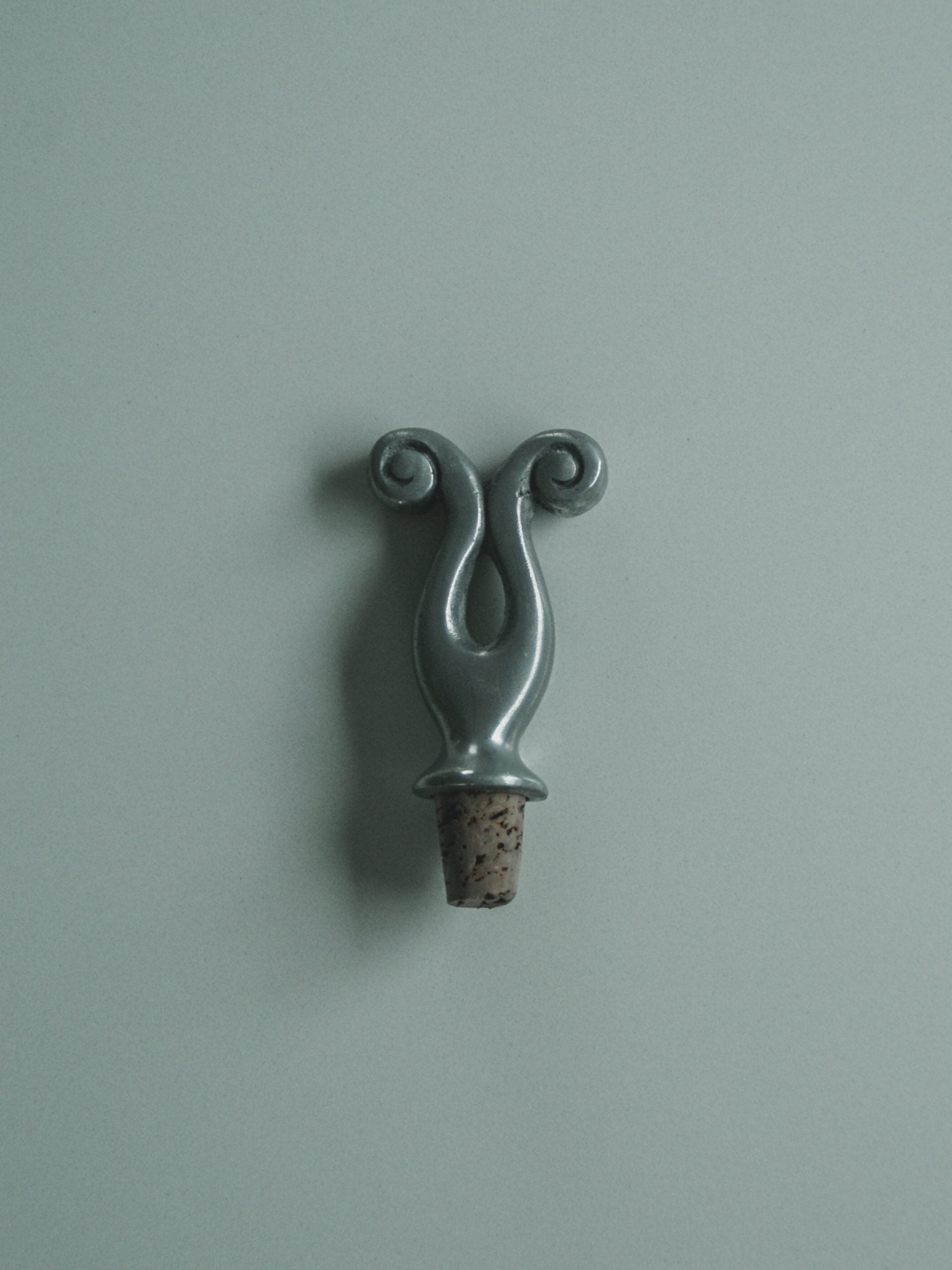 Aluminum Bottle Stopper — detail view