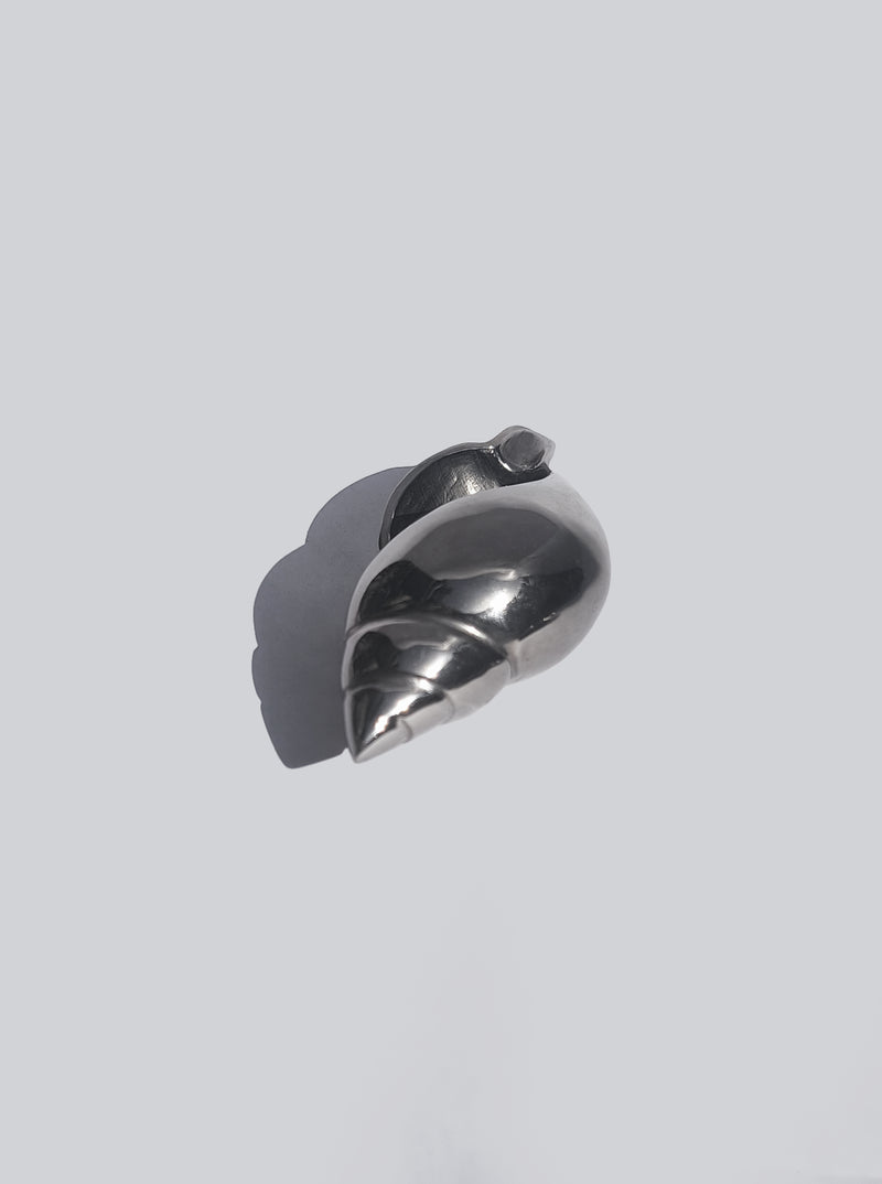 Small Shell Ashtray by Les Objoies | The Oblist