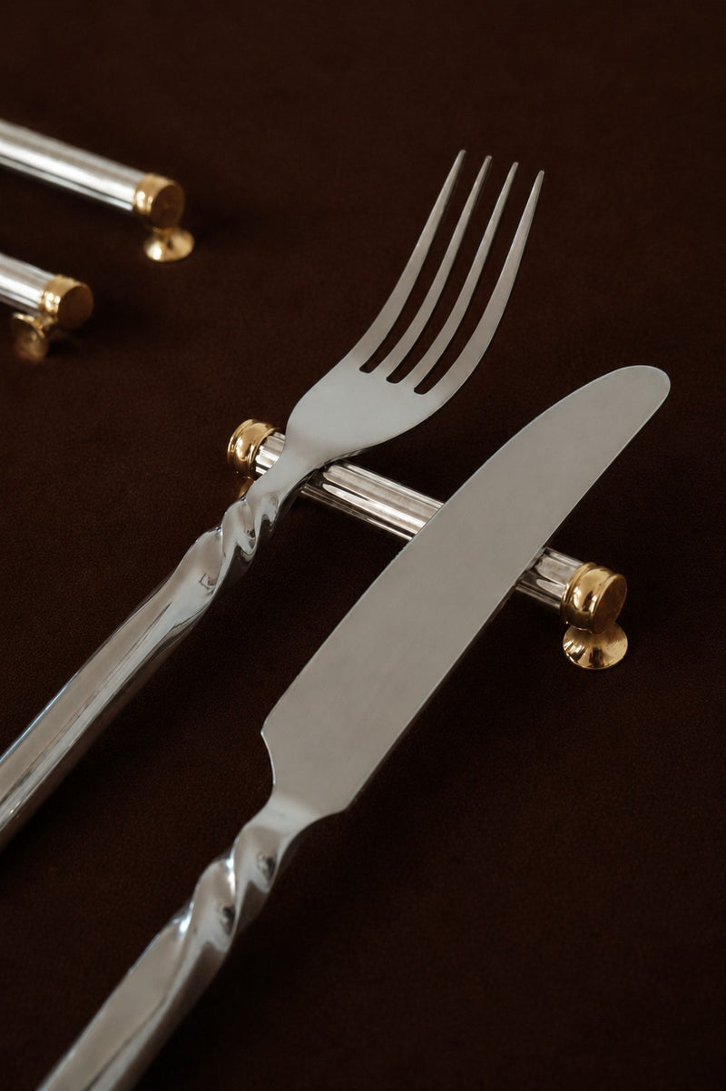 Set of 6 silver and gold-plated knife rests — detail view