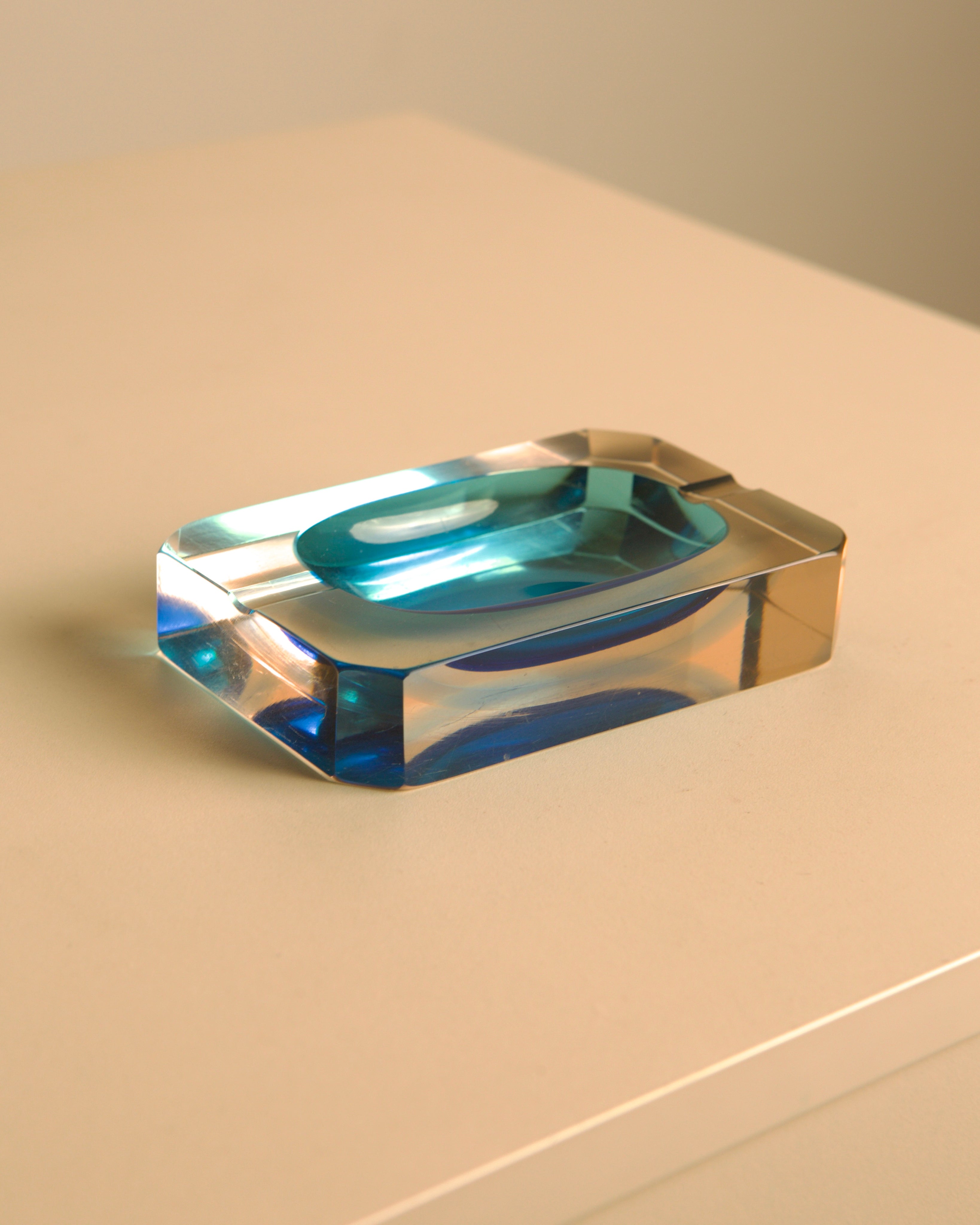 Rectangular Murano glass ashtray in blue by Flavio Poli for Seguso, 80s — side angle
