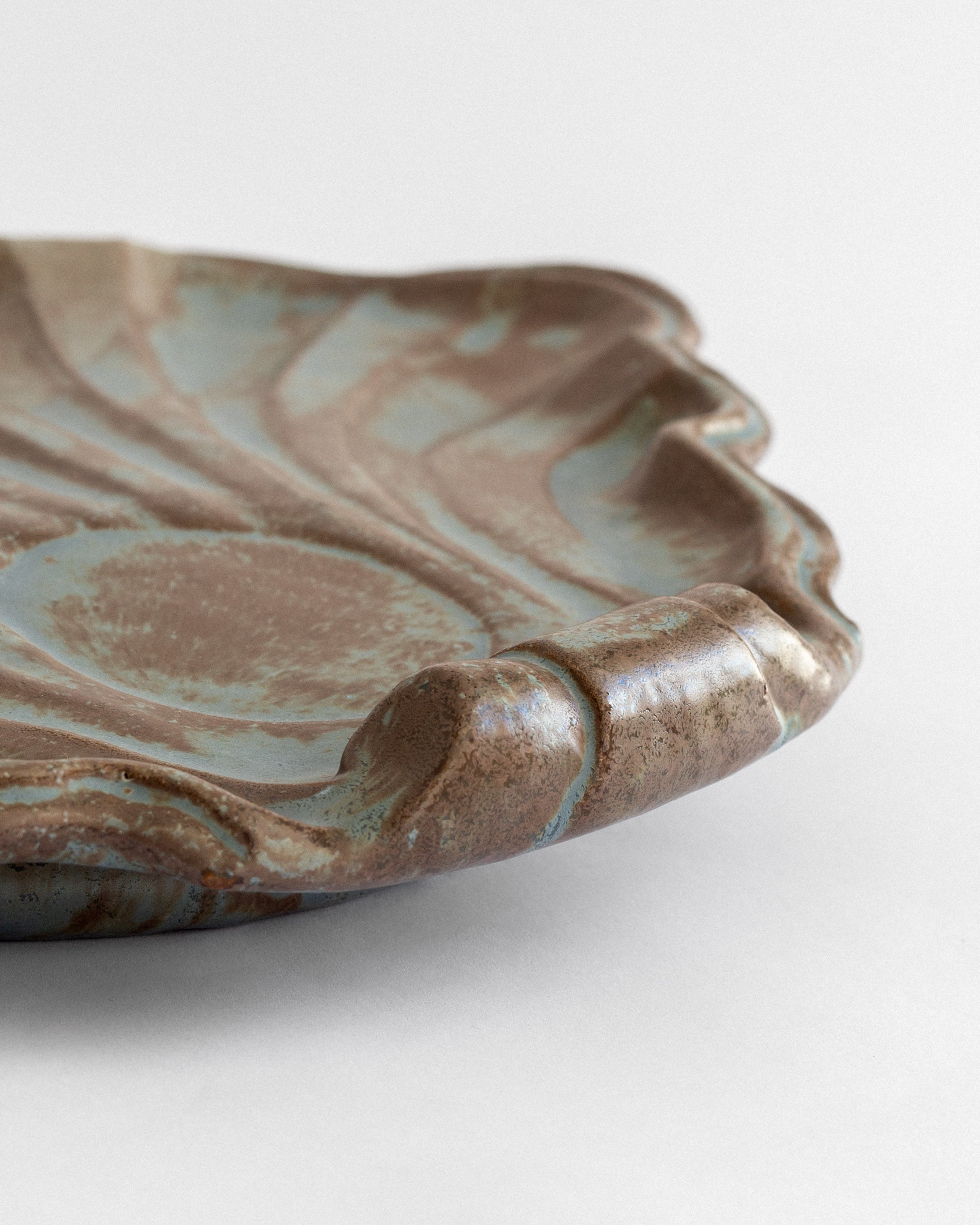 Shell-Shaped Art Deco Ceramic Dish by Allan Ebeling, 1930s — side angle
