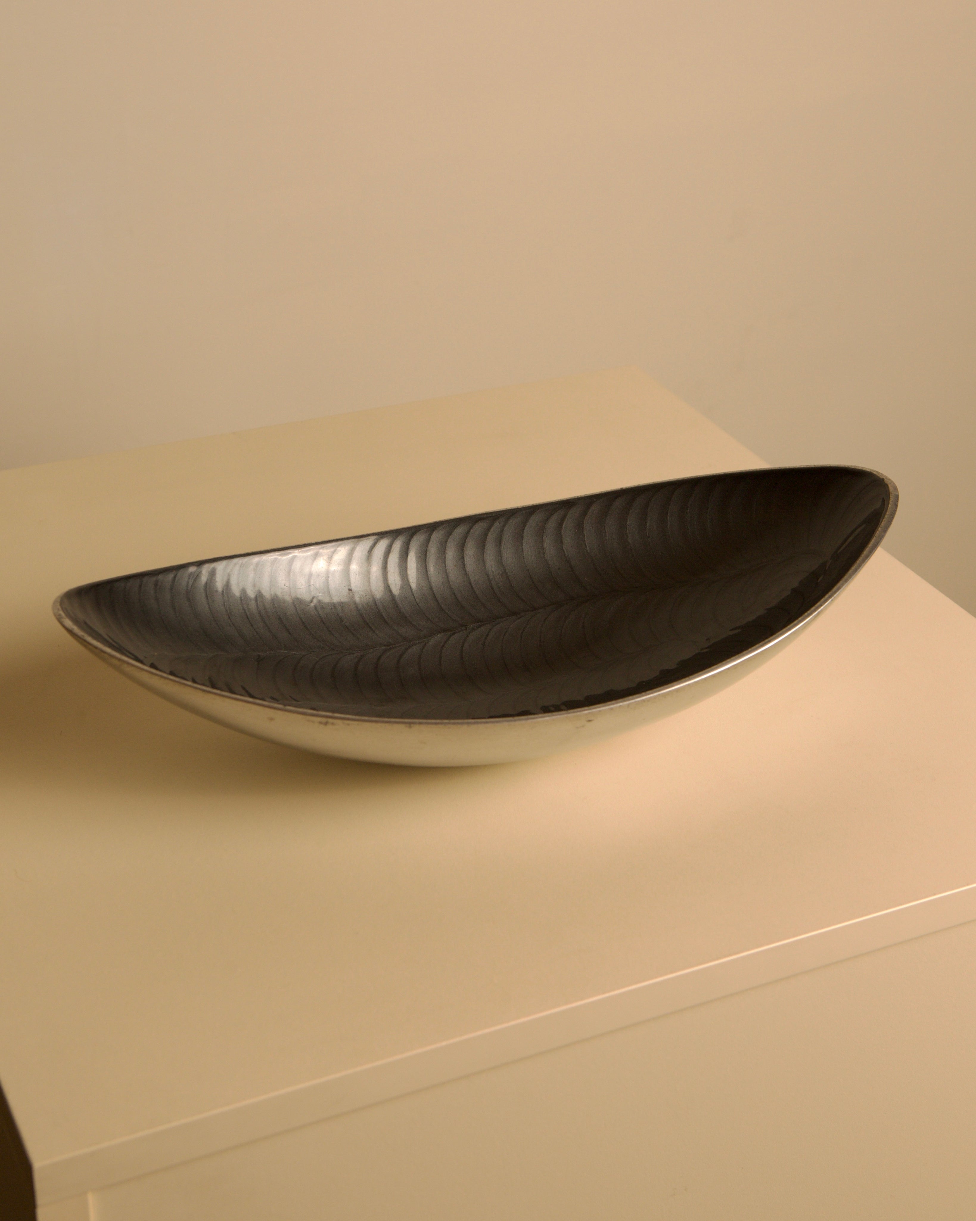 "Galassia" storage compartment in gray aluminum by Brandani 80's by Treaptyque | The Oblist
