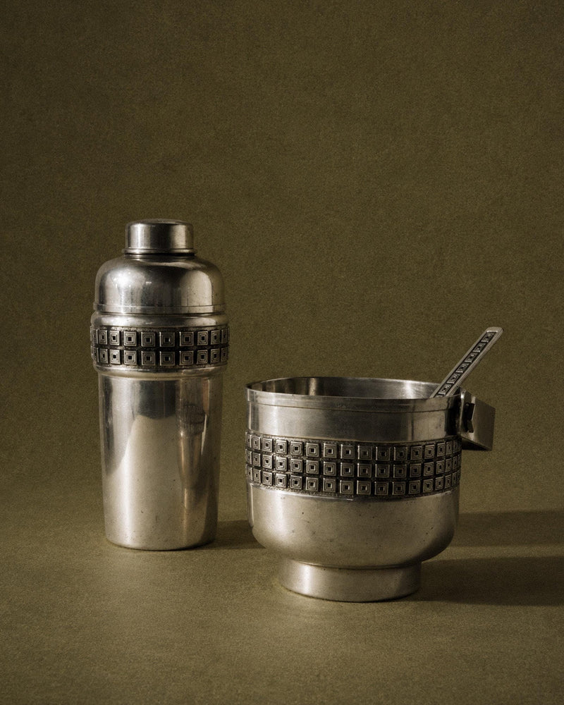 Vintage 1960s Pewter Cocktail Set, Shaker with Strainer Lid and Ice Bucket with Scoop, Art Deco Pattern Design, Elegant Barware, Gift Idea by Bottega Jacobs