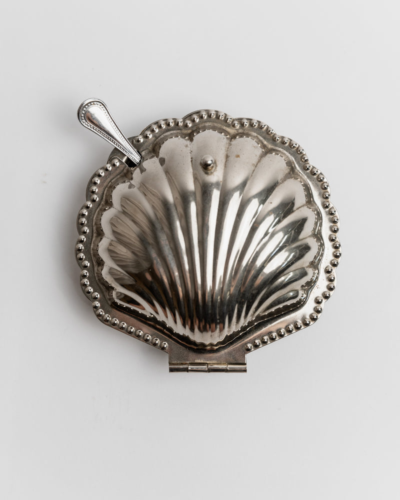 Silver shell-shaped sugar bowl with beaded rim and spoon, Italy 1960s