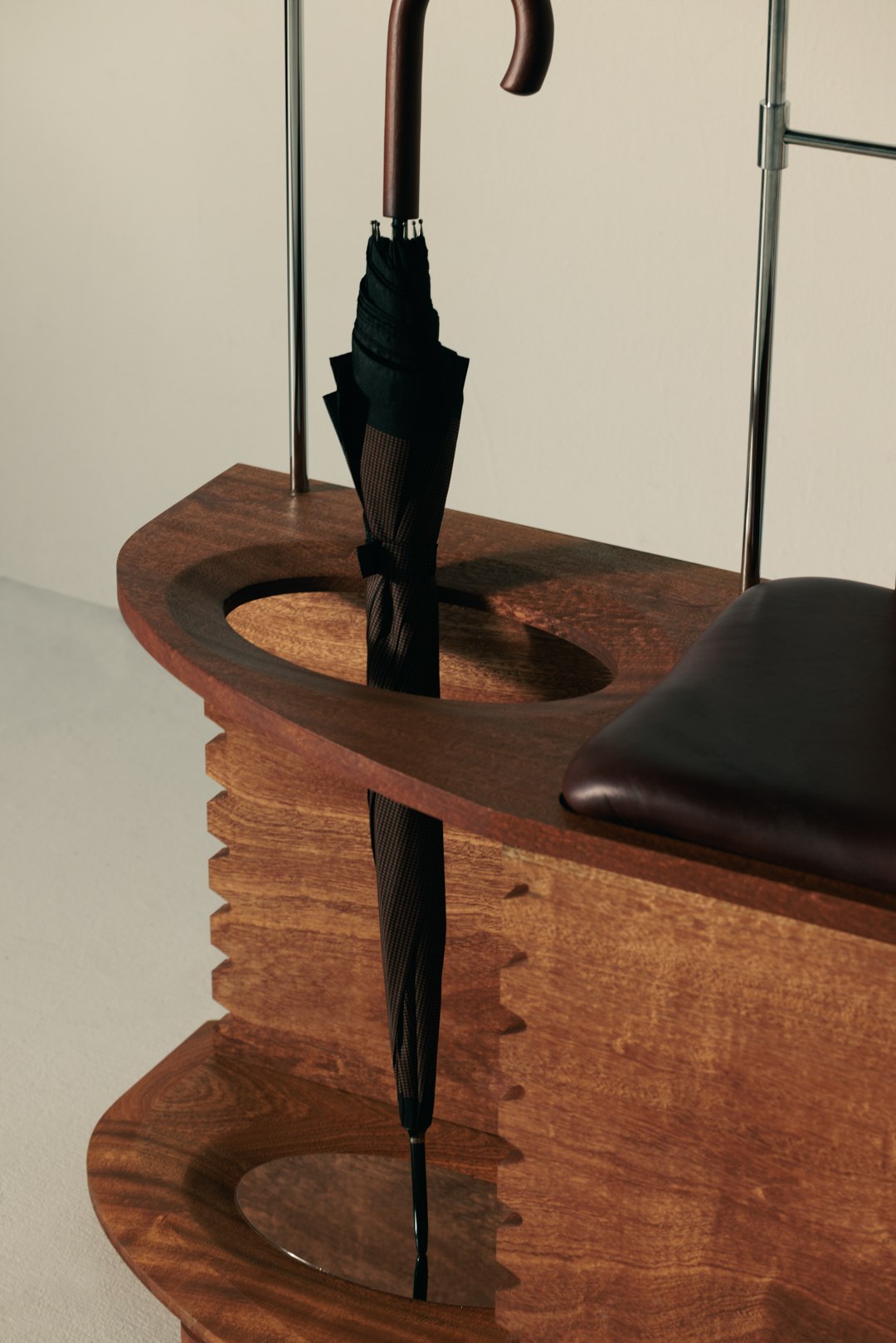 Hour Cloak — lifestyle setting