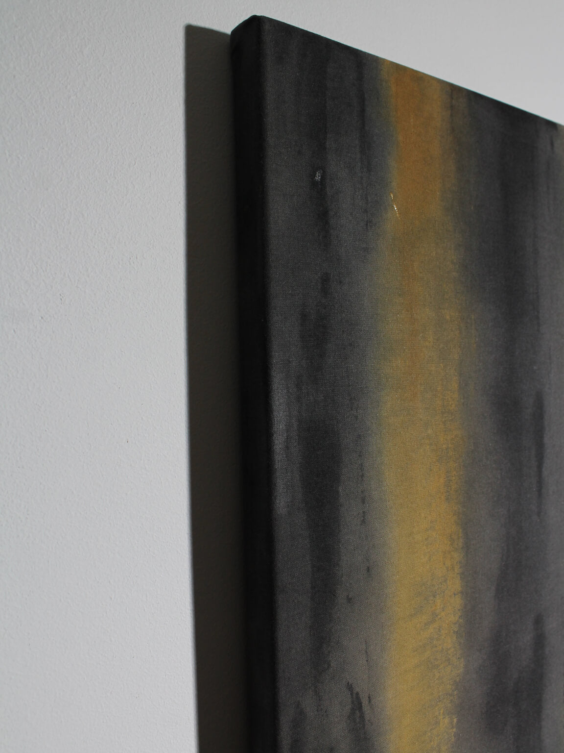 Vertical Organic Lines In Green And Yellow By Karina Savonenko, 80x120cm — lifestyle setting