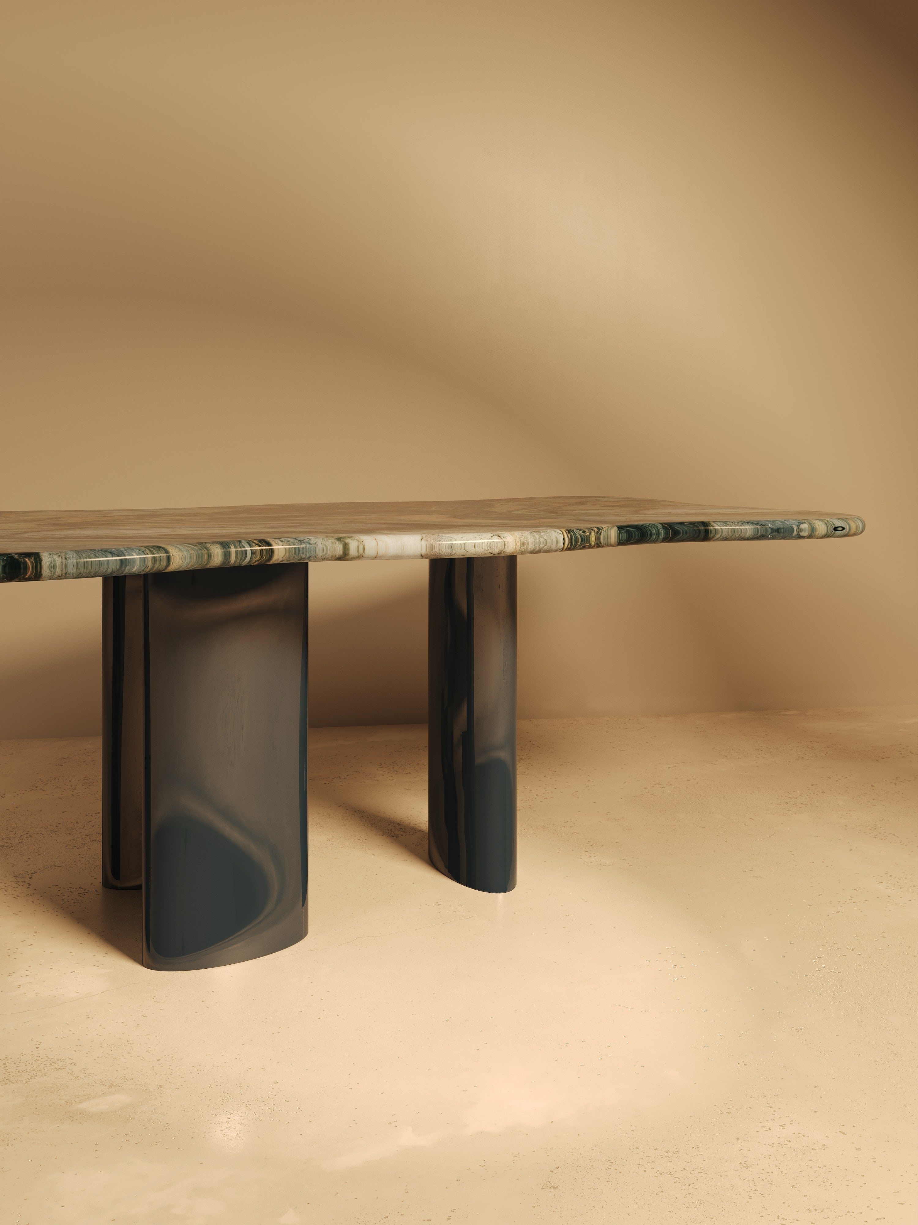 MOJÉ Blue Edition – Glossy Lacquered Base, Quartzite Blue Blend Top — side angle