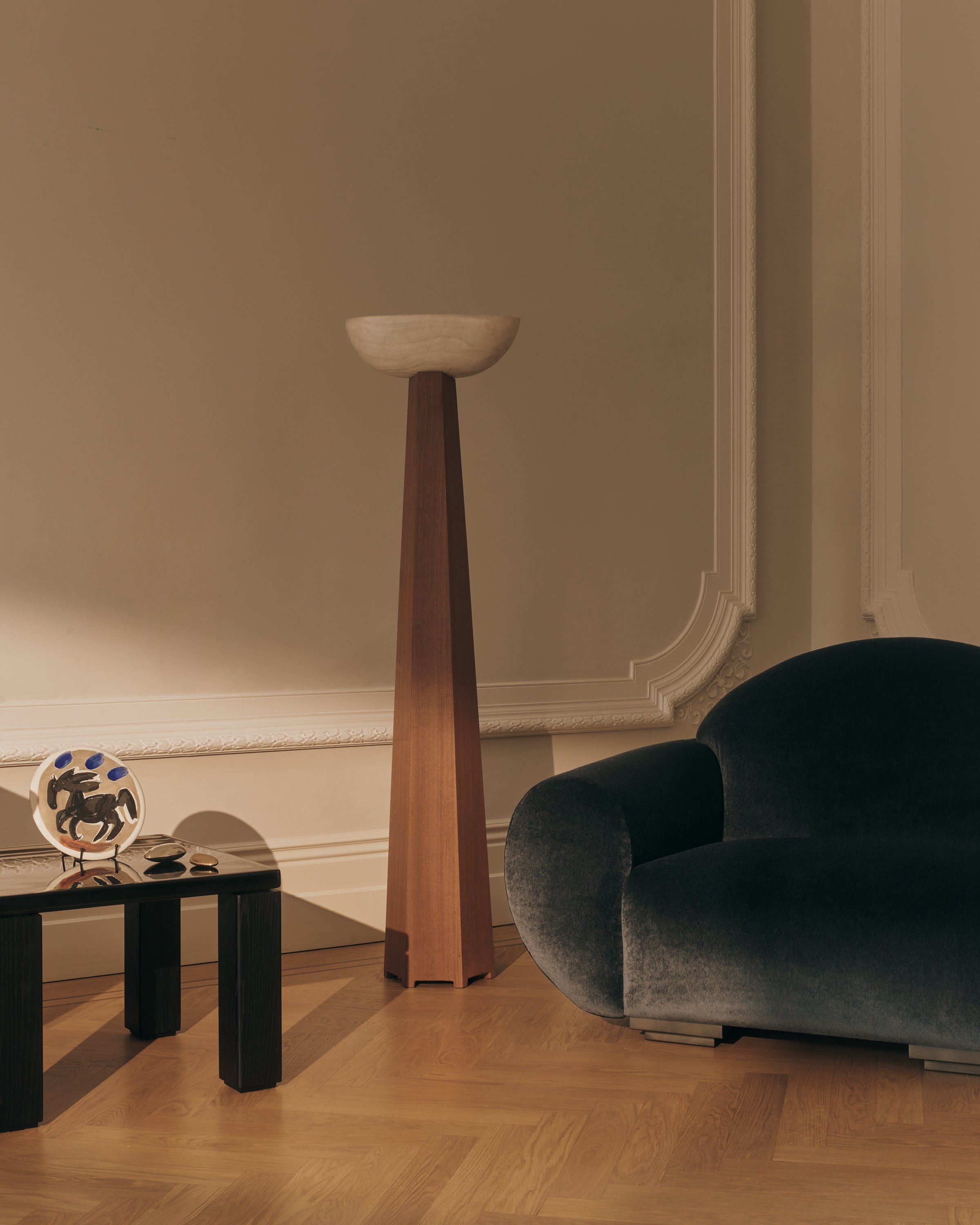 Vesuvius Floor Lamp — close-up