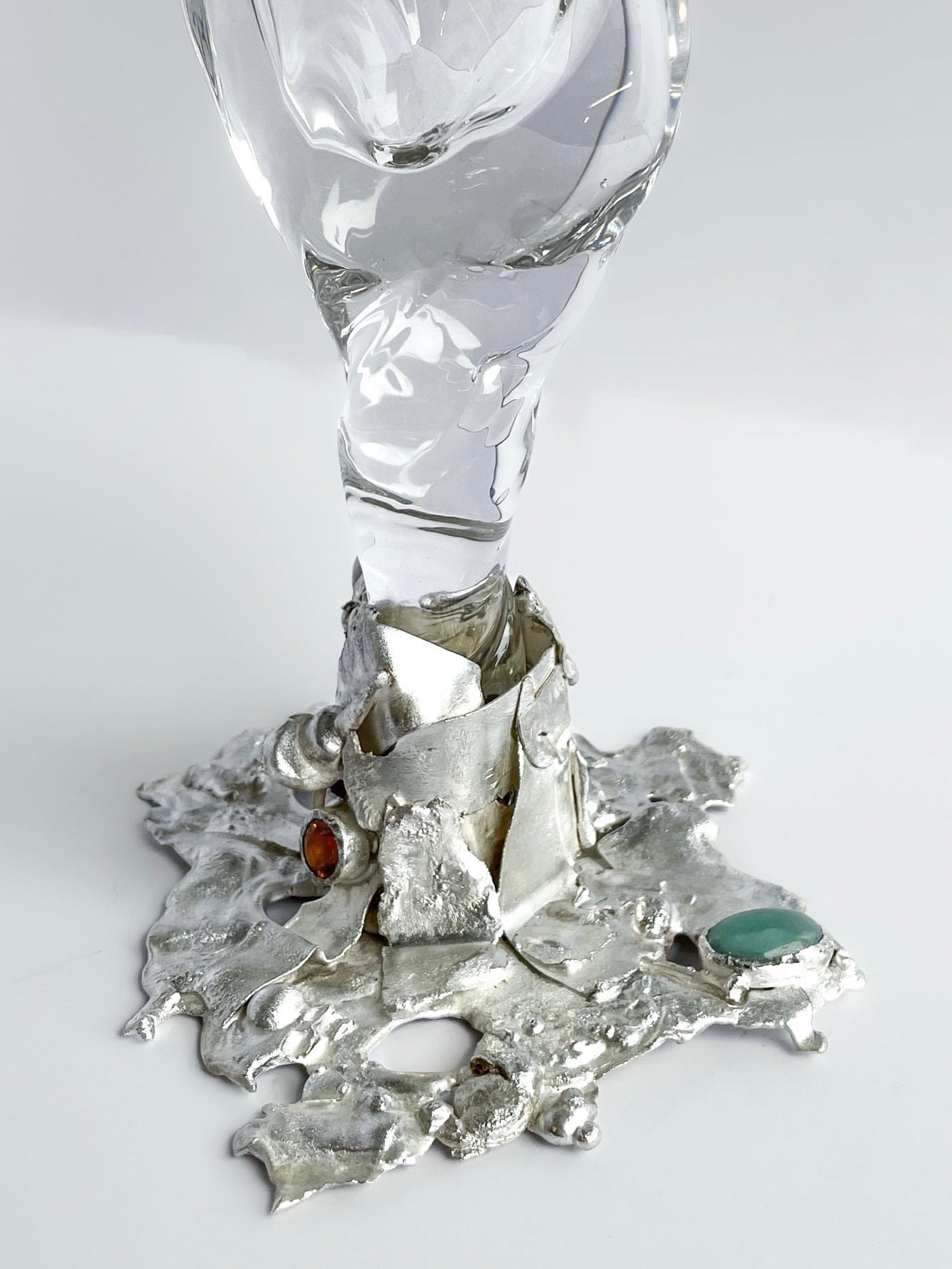 Jewelled Goblet no. 6 x Lindsey Fontijn — top view of silver base with gemstones