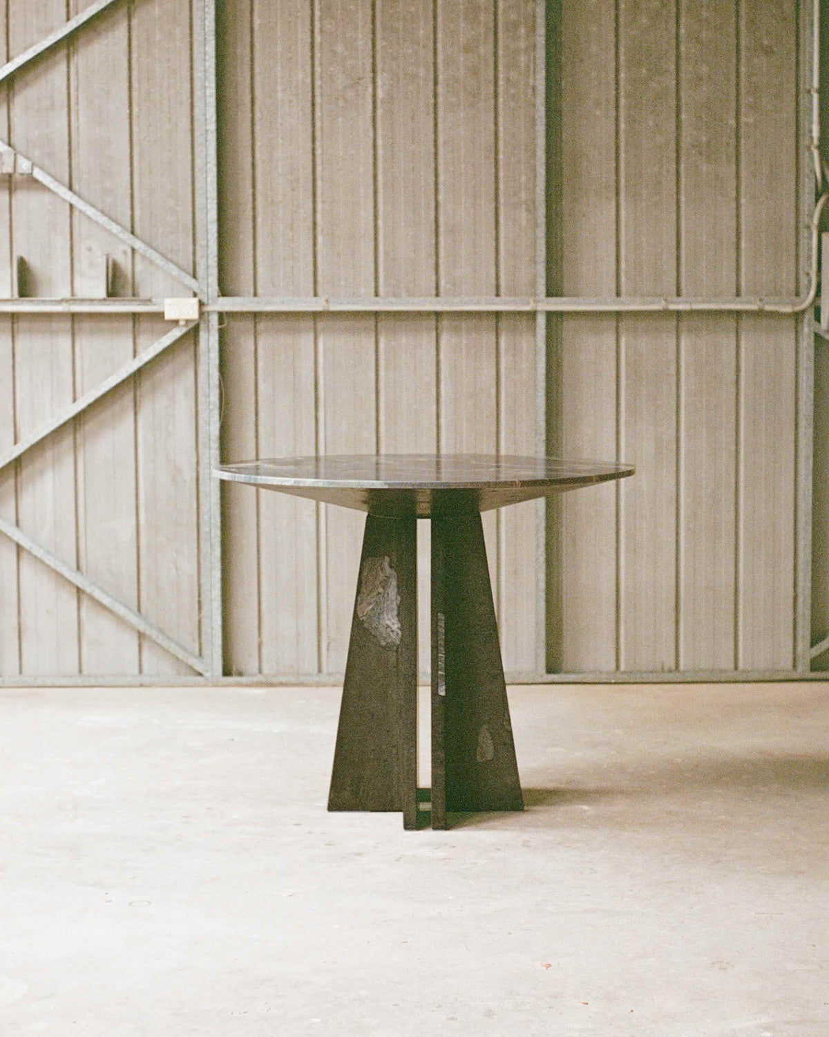 CROSS PILLAR TABLE — detail view
