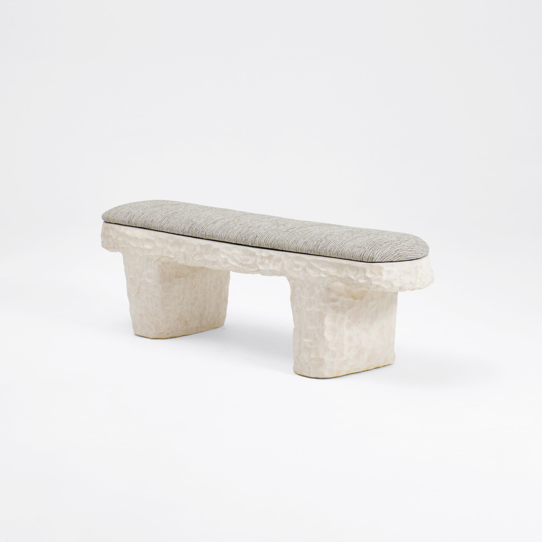 Perícia Ceramic Bench — back view highlighting textured ceramic base